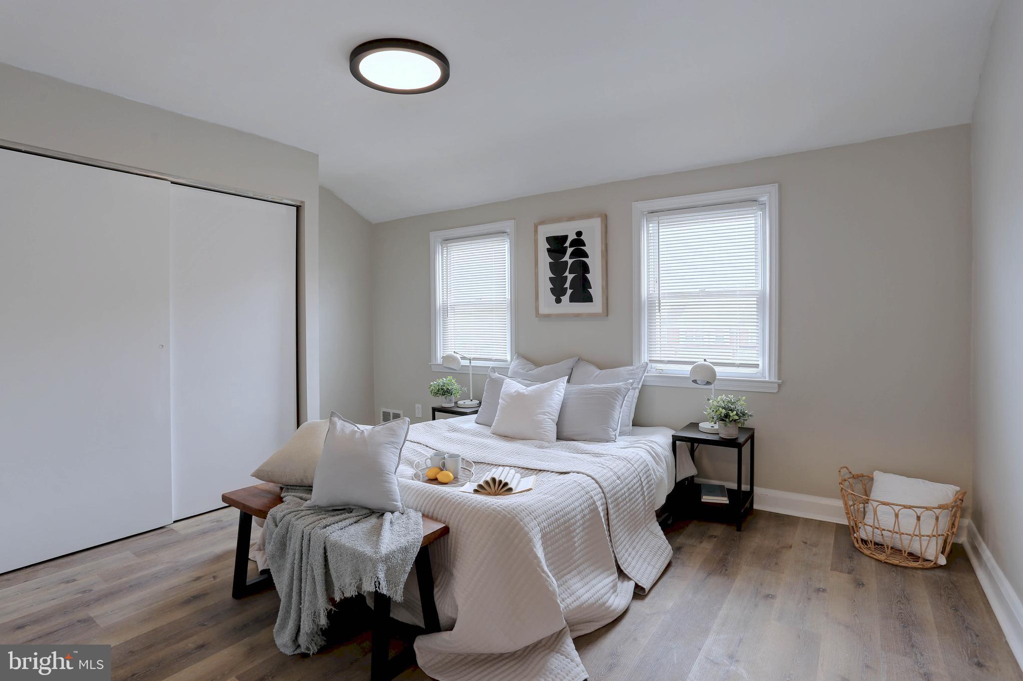 MIDDLESEX - Residential