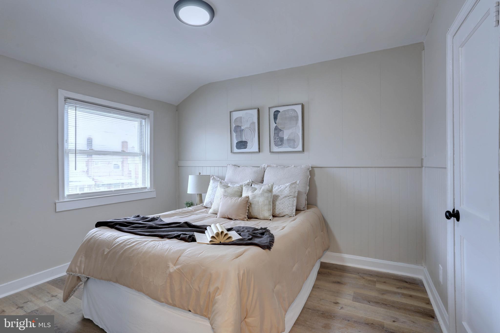 MIDDLESEX - Residential