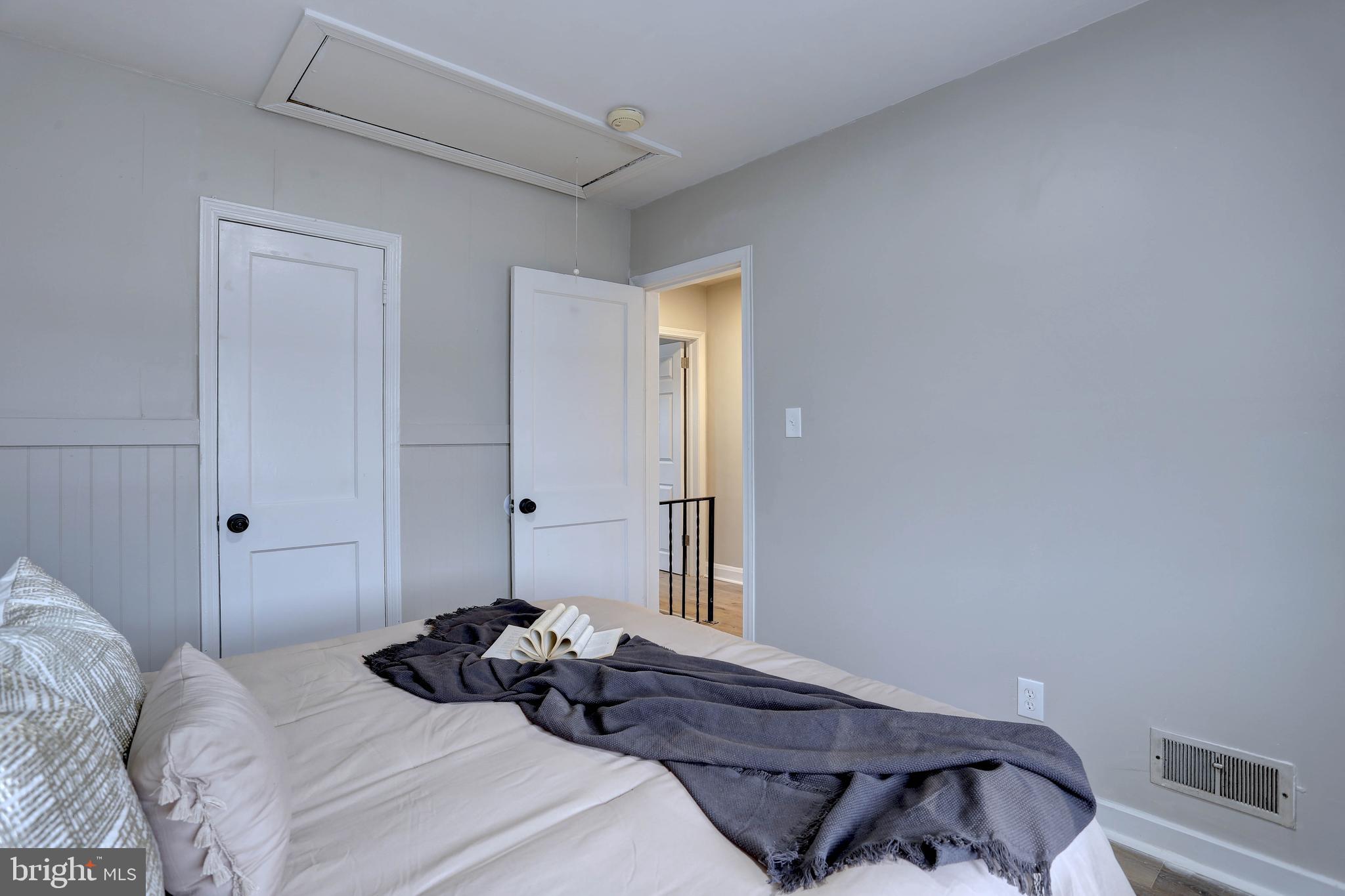 MIDDLESEX - Residential