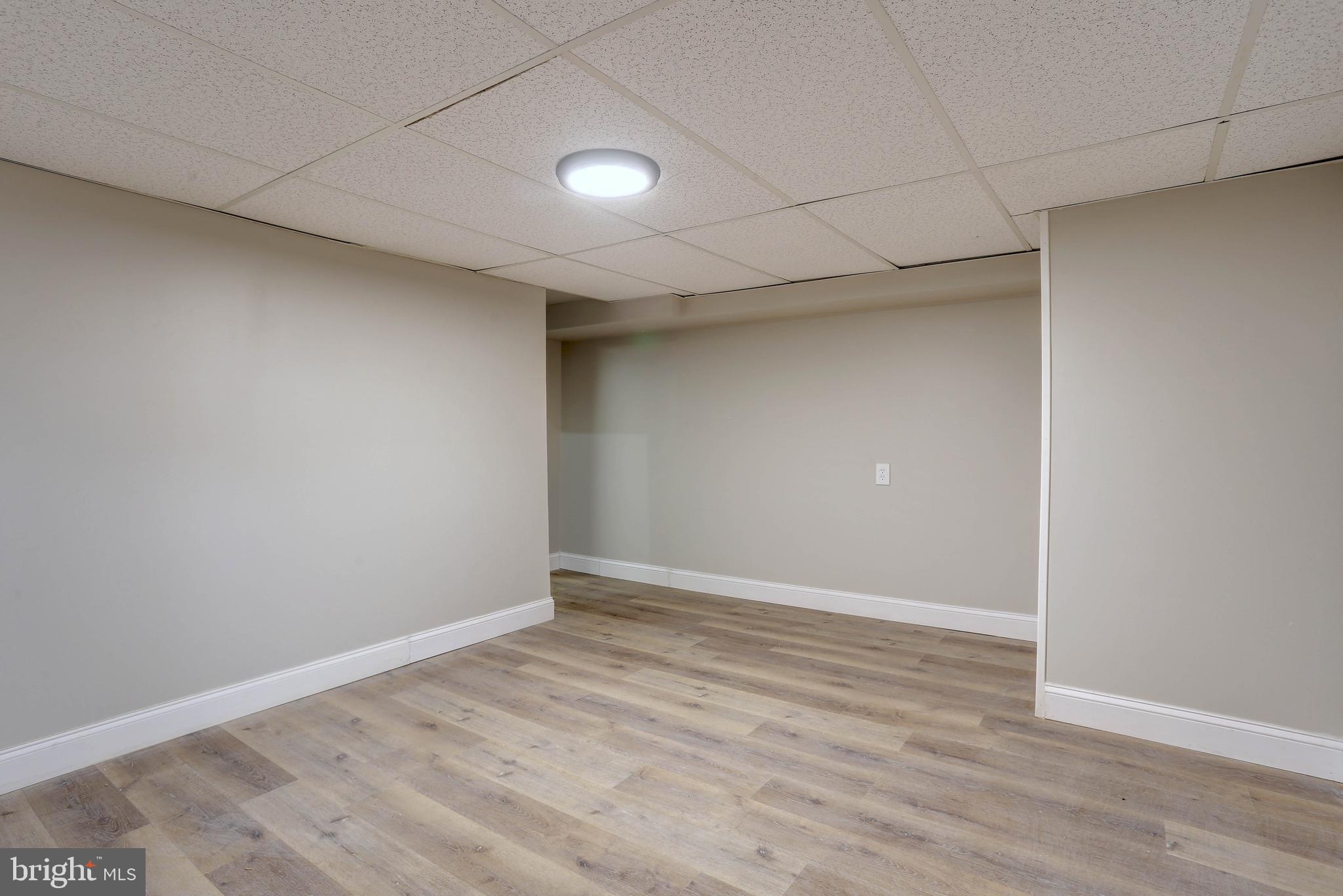 MIDDLESEX - Residential