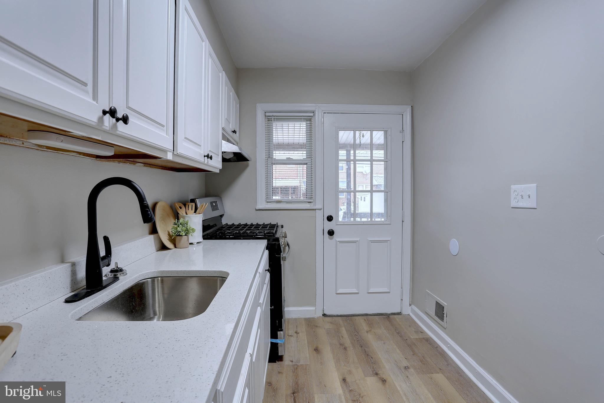 MIDDLESEX - Residential