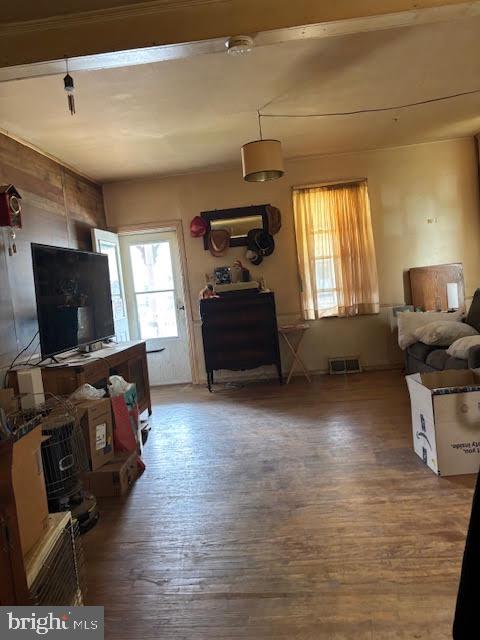 112 E 3RD ST.