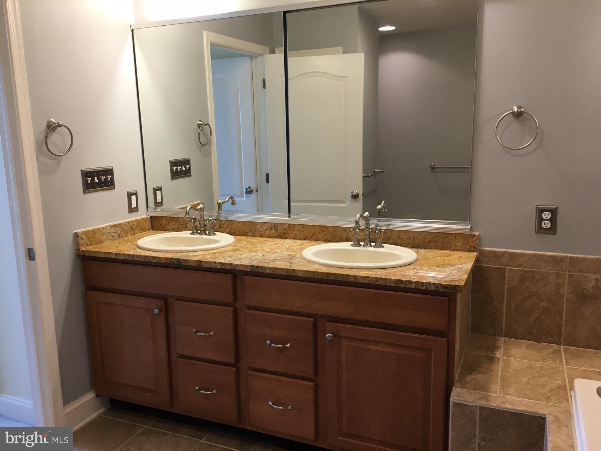 DOMINION VALLEY COUNTRY CLUB - Residential