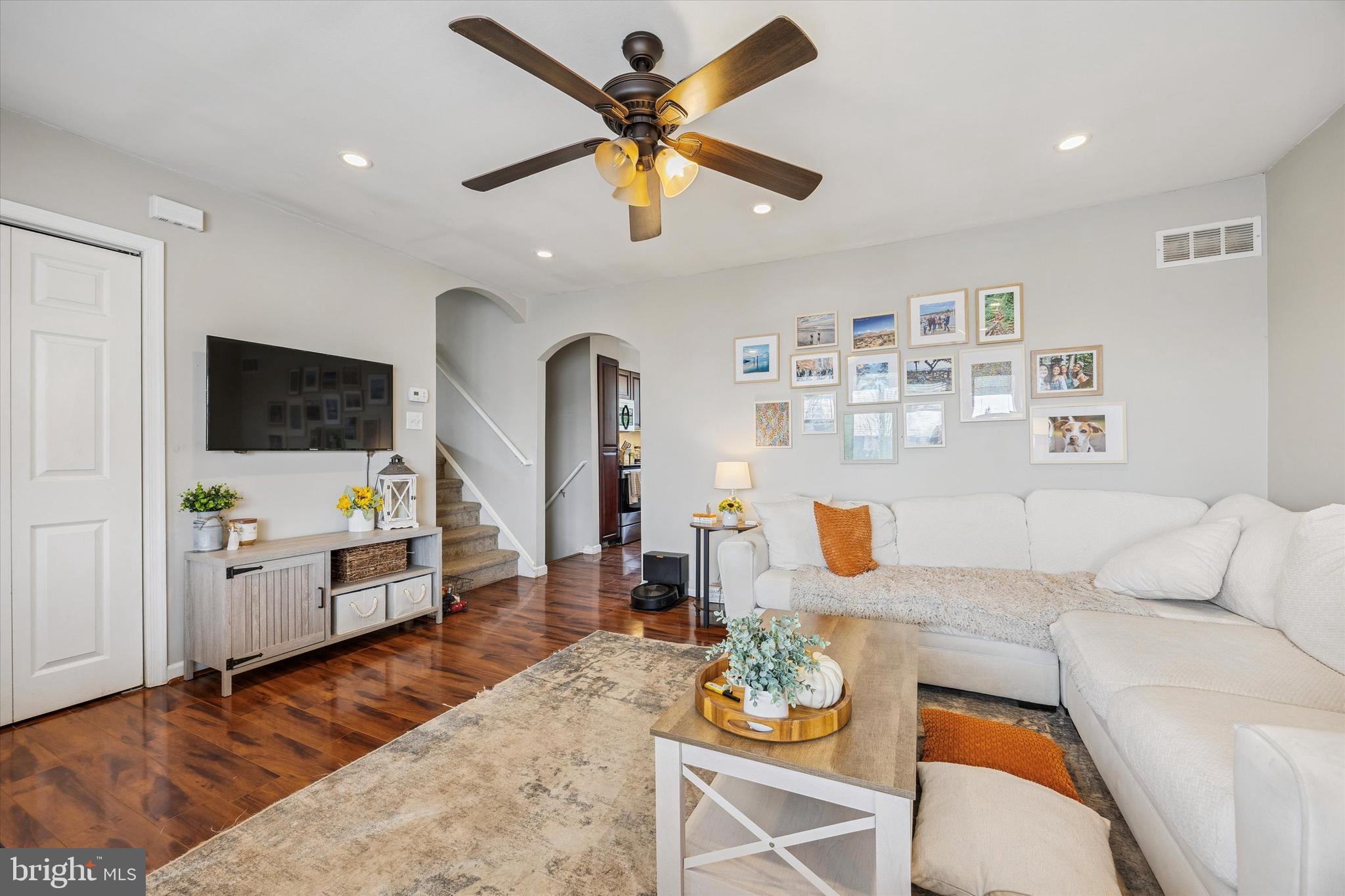 MERION VIEW - Residential