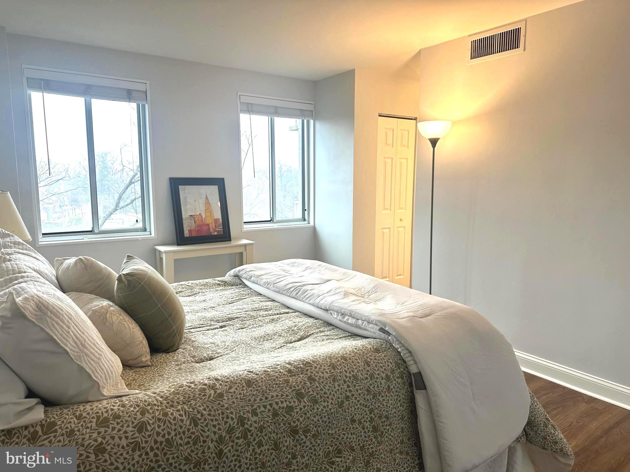 WHITEHALL - Residential