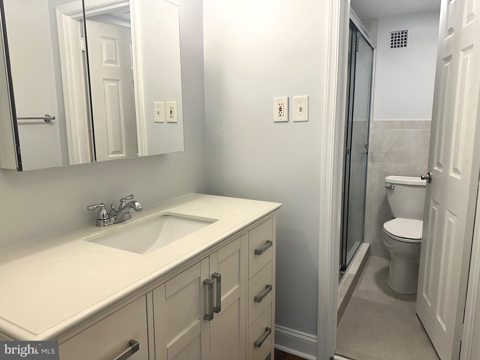 WHITEHALL - Residential