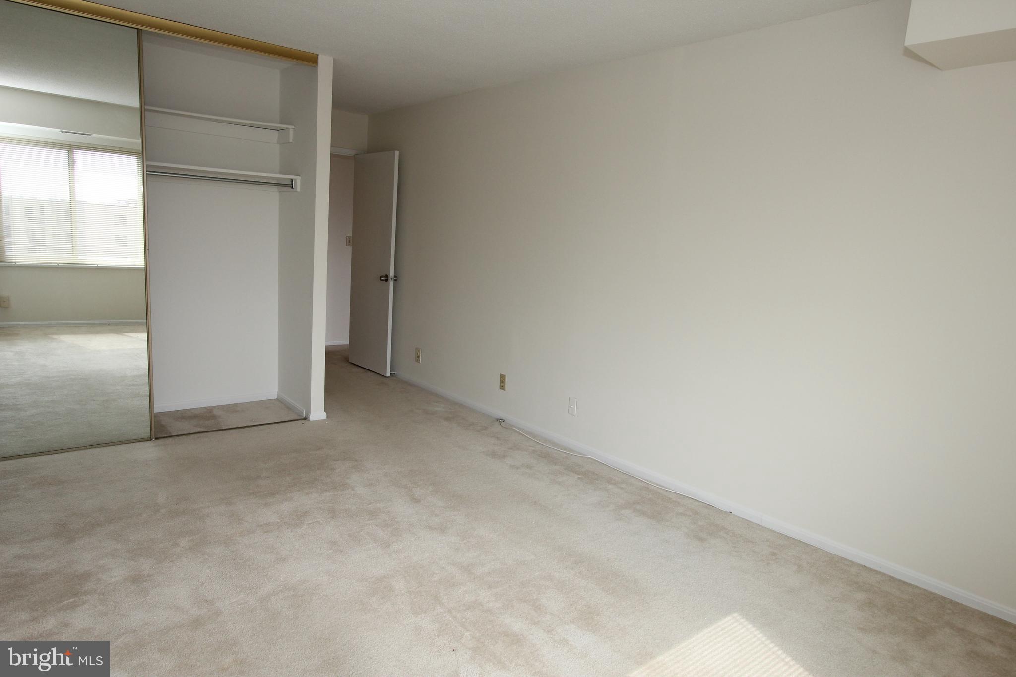 ROTONDA - Residential Lease