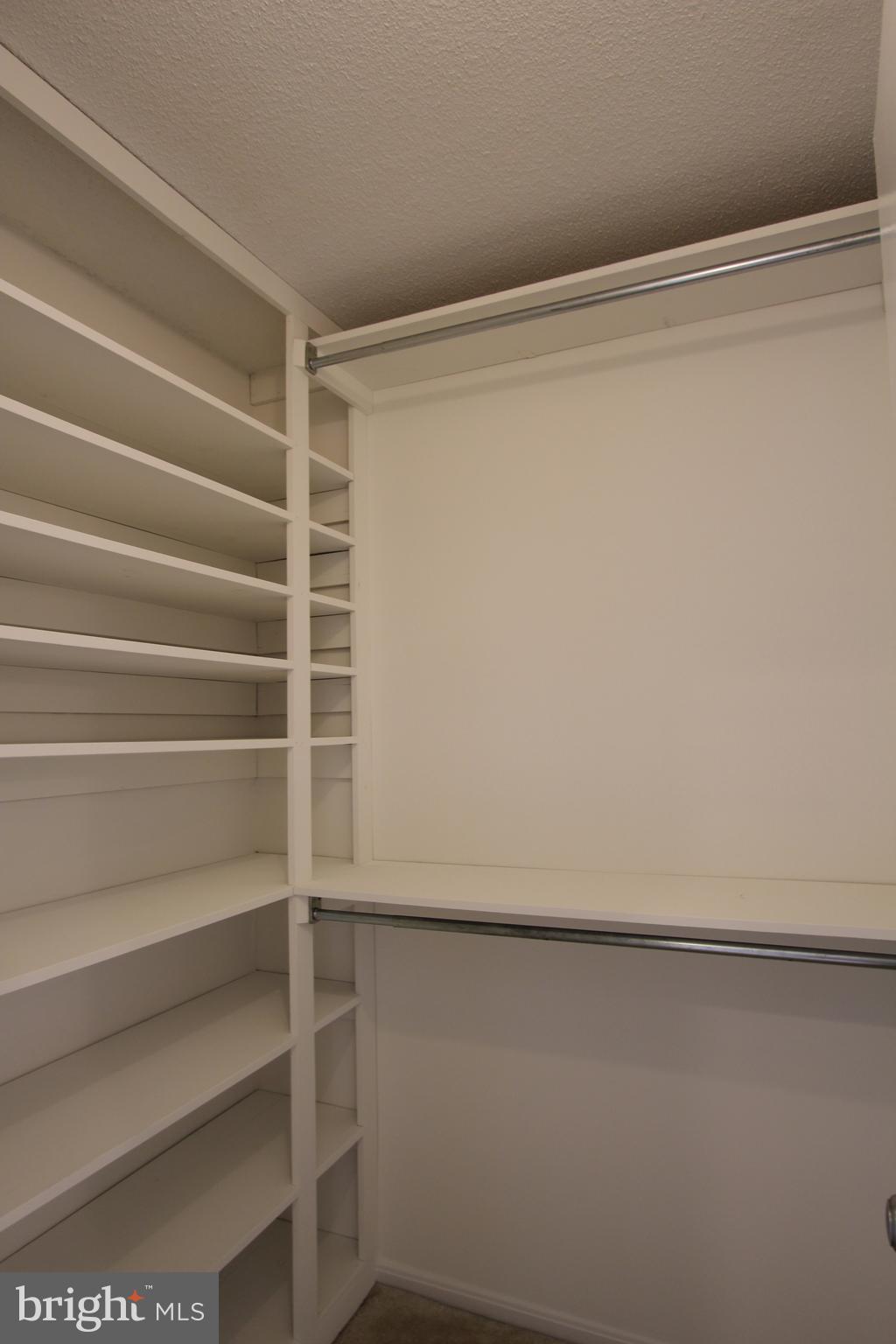 ROTONDA - Residential Lease