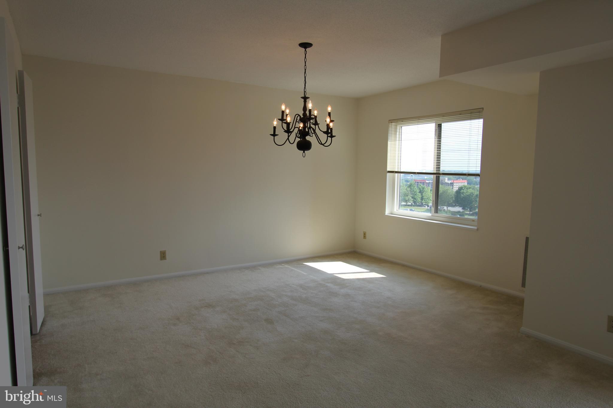 ROTONDA - Residential Lease