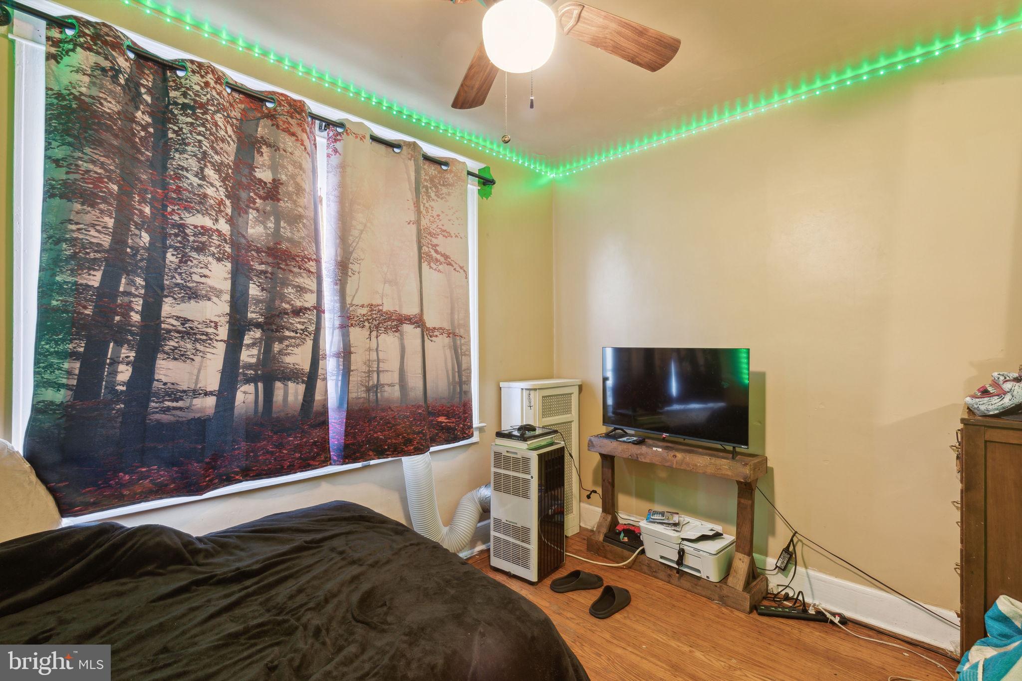 YEADON - Residential