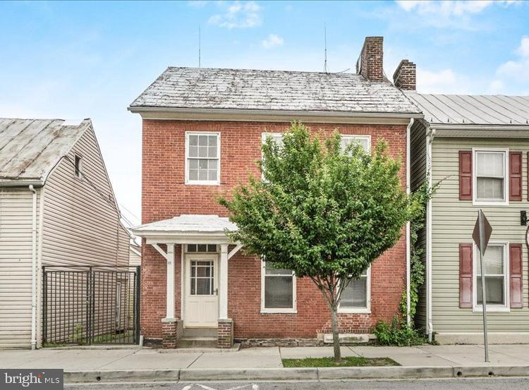 111 MAIN STREET W