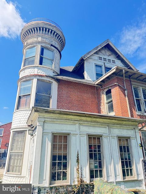 Photo of 939 Cumberland Street, LEBANON, PA 17042 (MLS # PALN2025830)