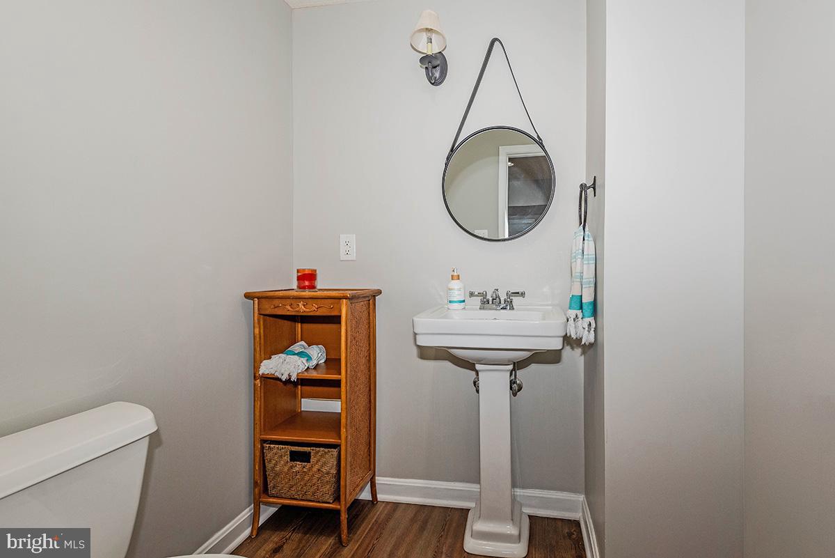 CROFTON WOODS - Residential