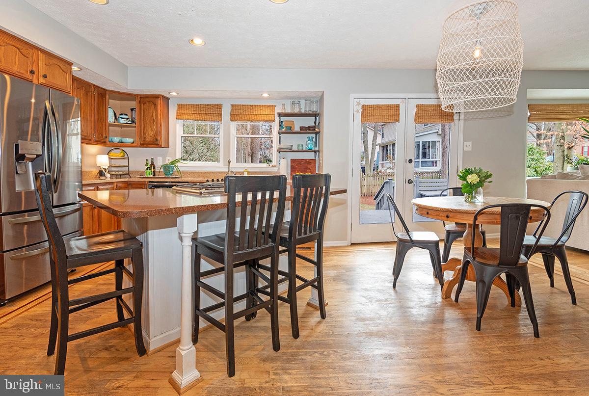 CROFTON WOODS - Residential