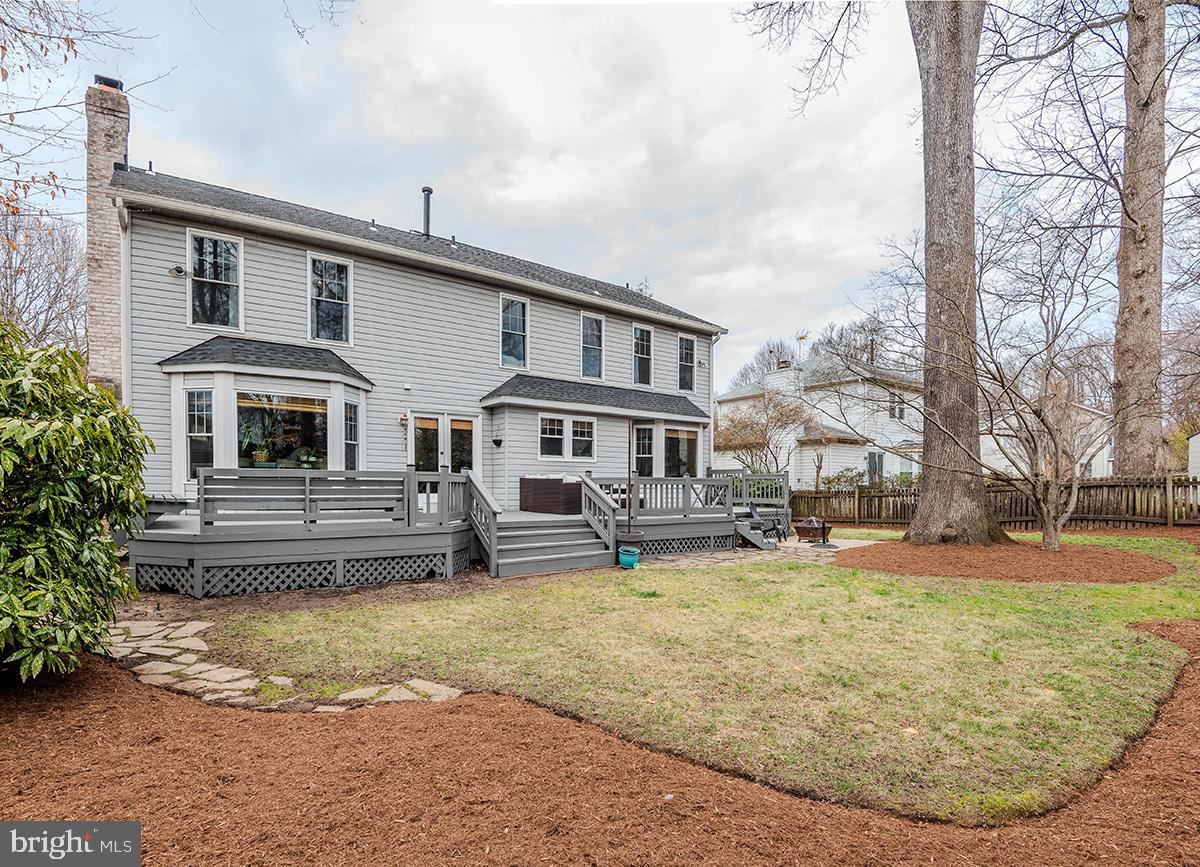 CROFTON WOODS - Residential