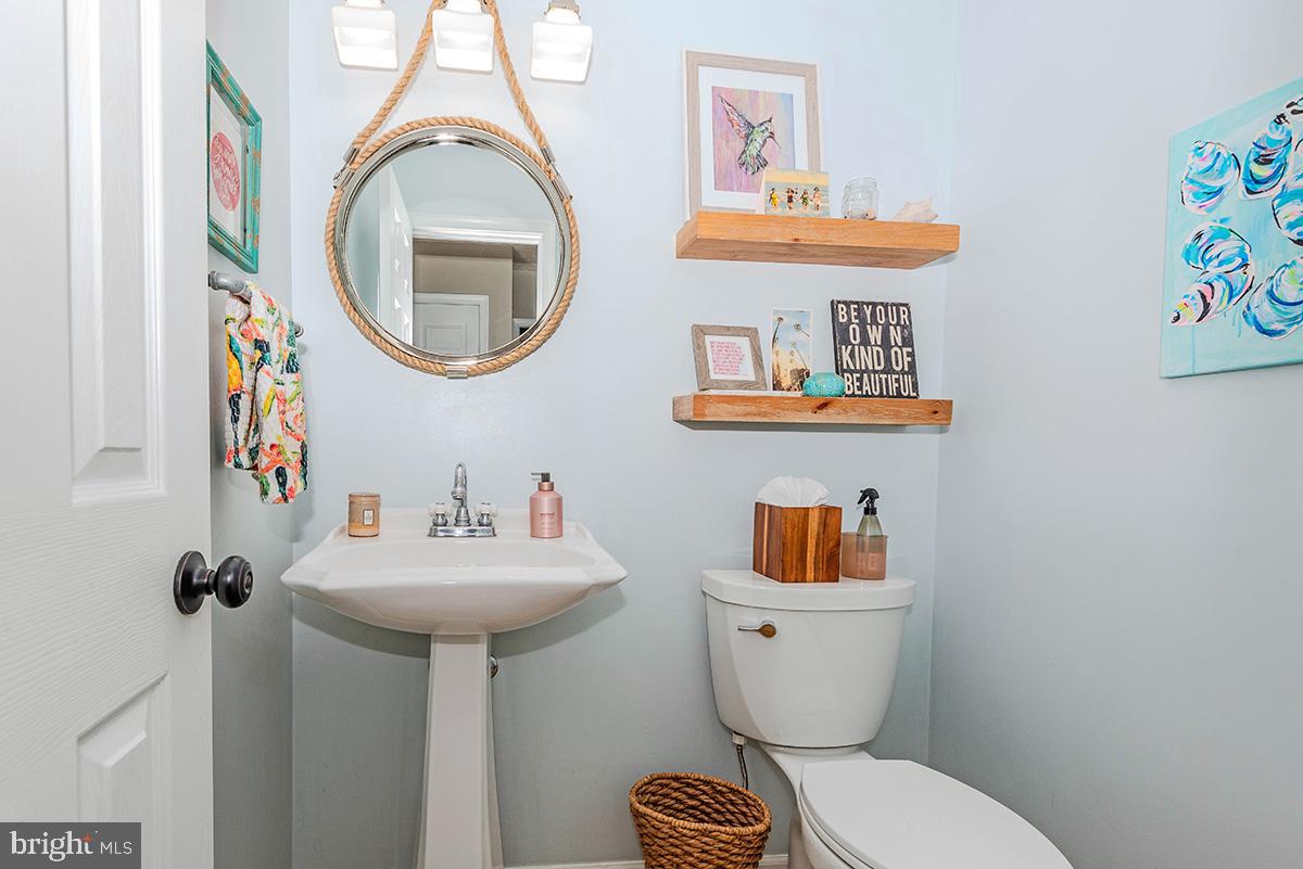 CROFTON WOODS - Residential