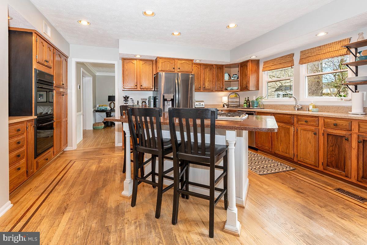 CROFTON WOODS - Residential