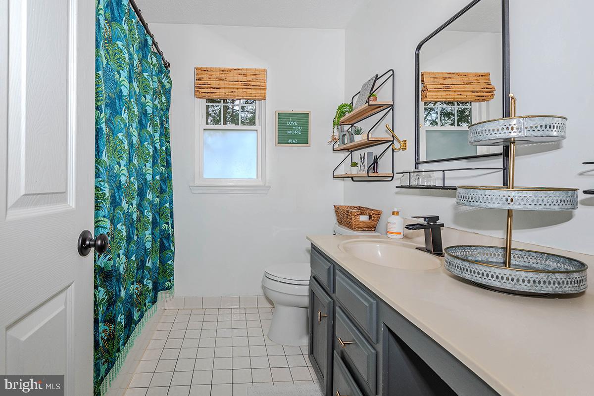 CROFTON WOODS - Residential