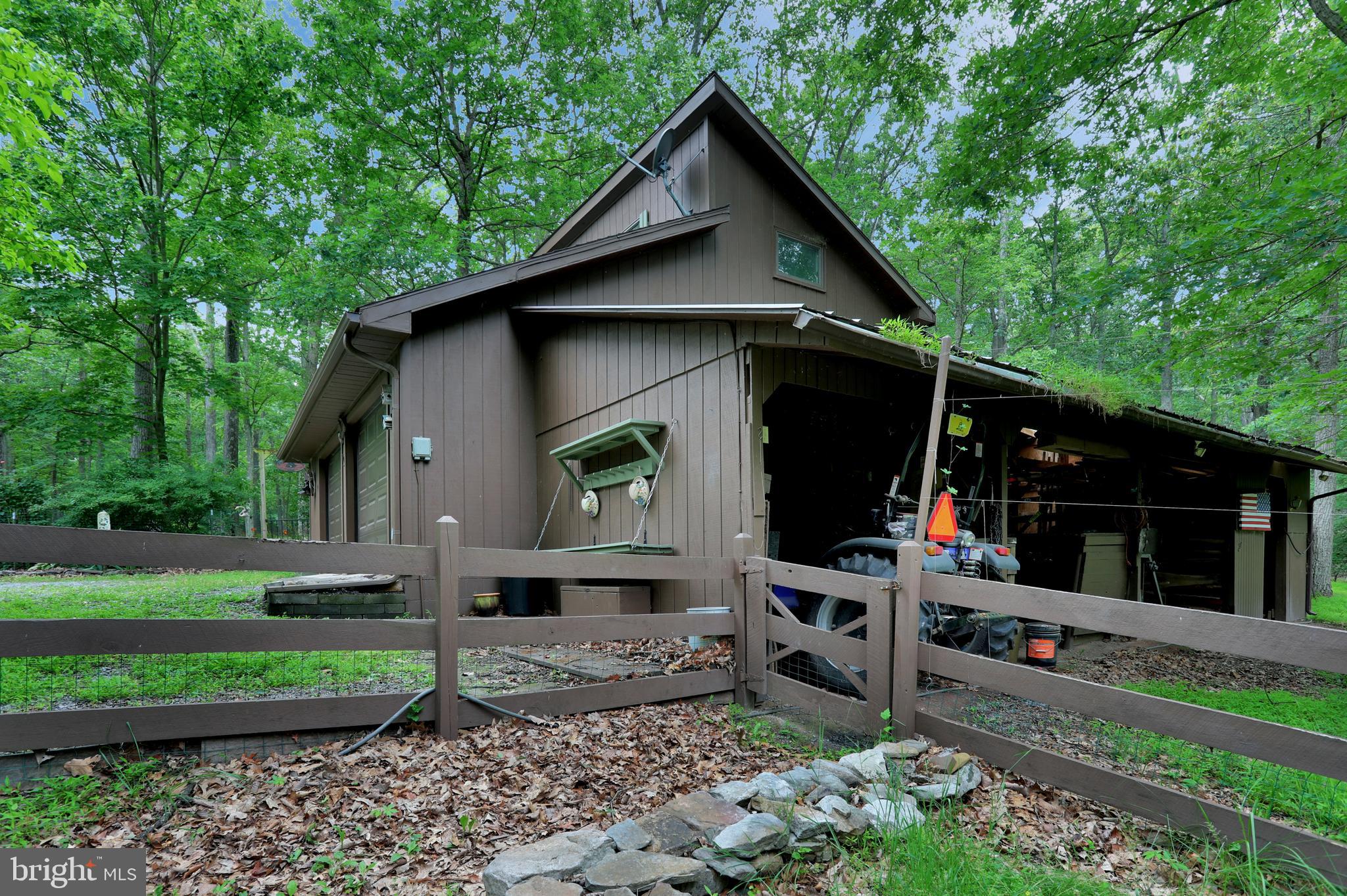 RIVER RIDGE - Residential