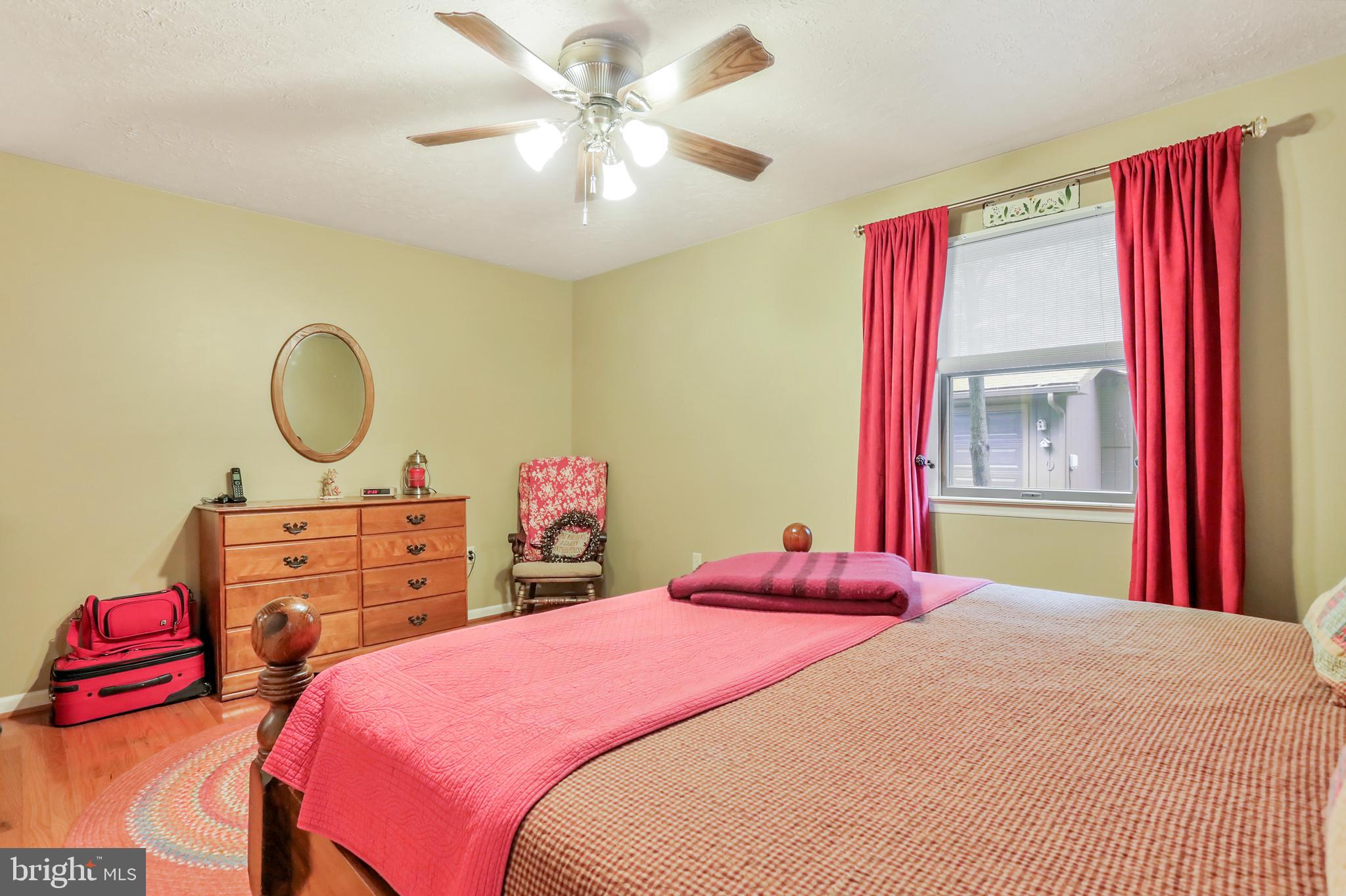 RIVER RIDGE - Residential