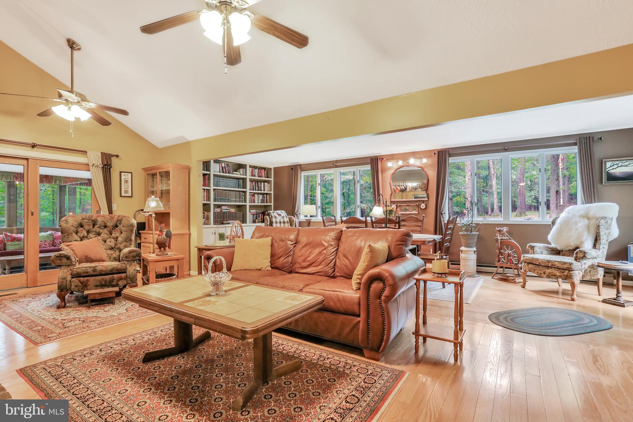 RIVER RIDGE - Residential