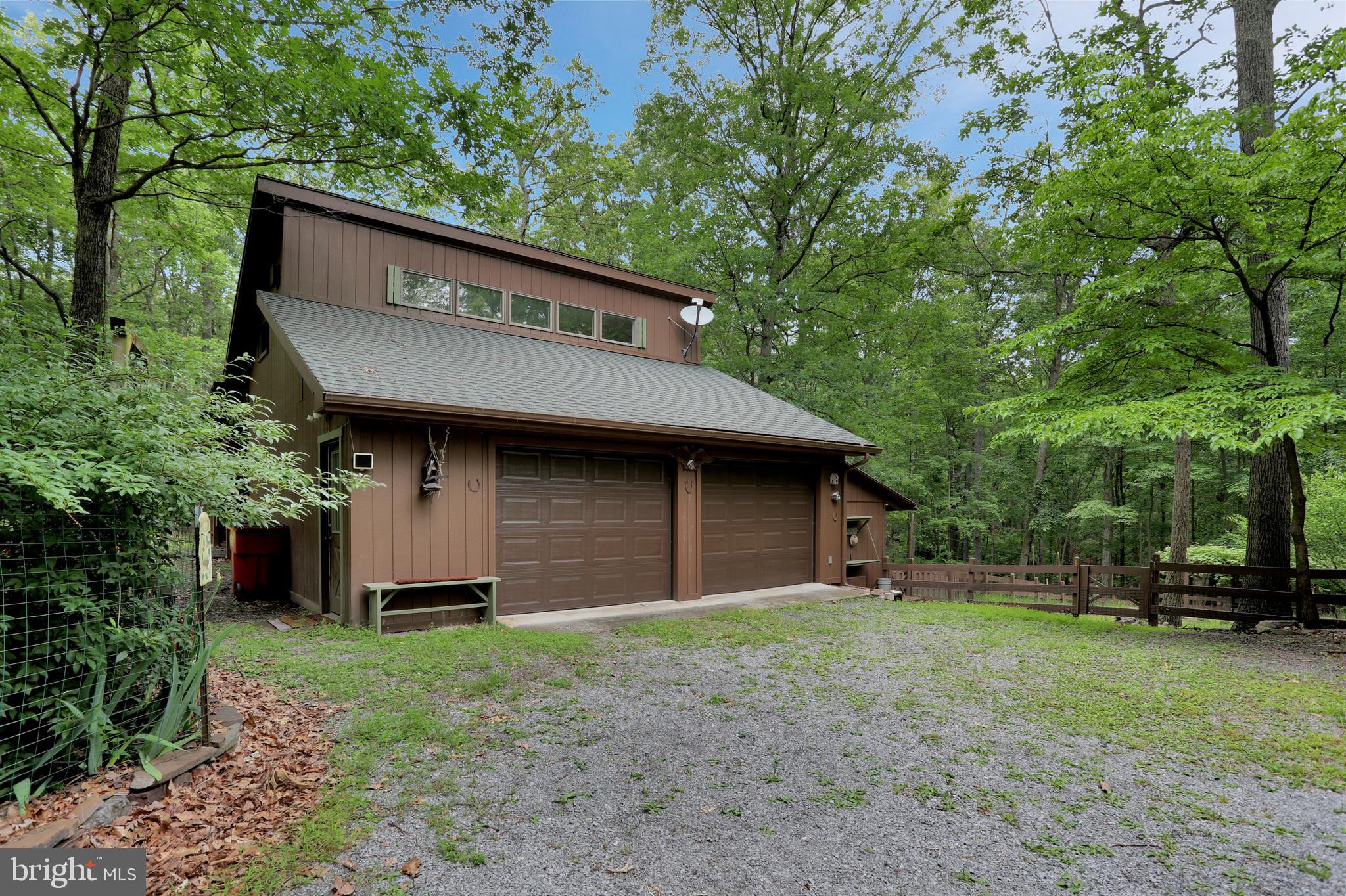 RIVER RIDGE - Residential