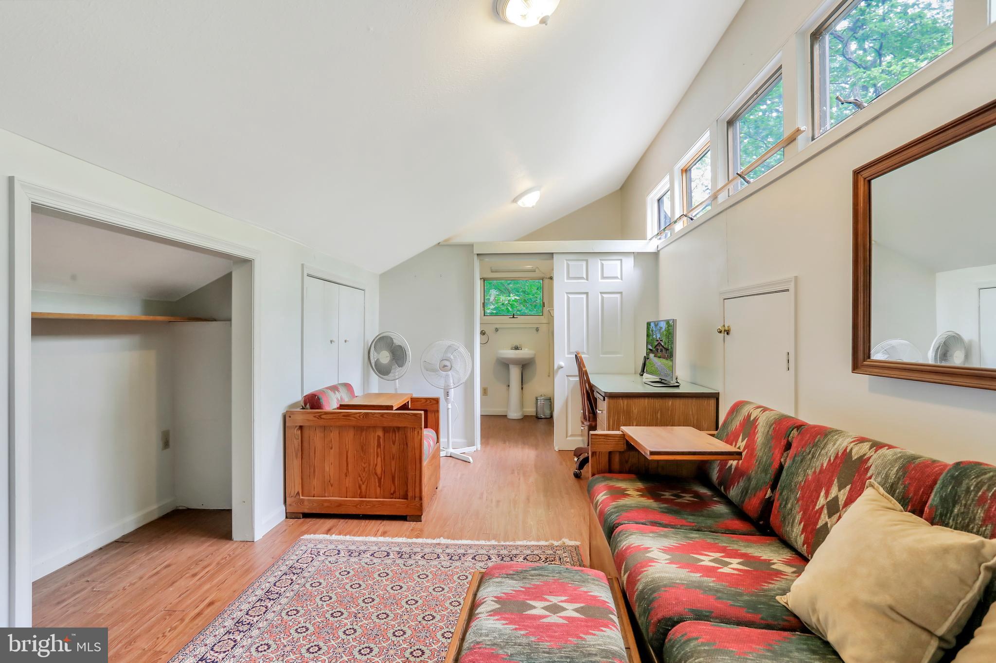 RIVER RIDGE - Residential