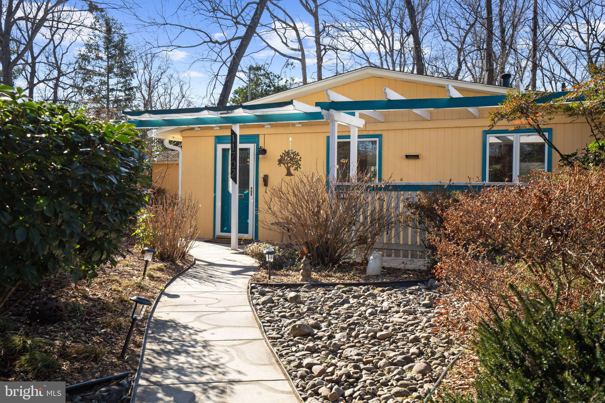 11702 COLLEGE VIEW DRIVE