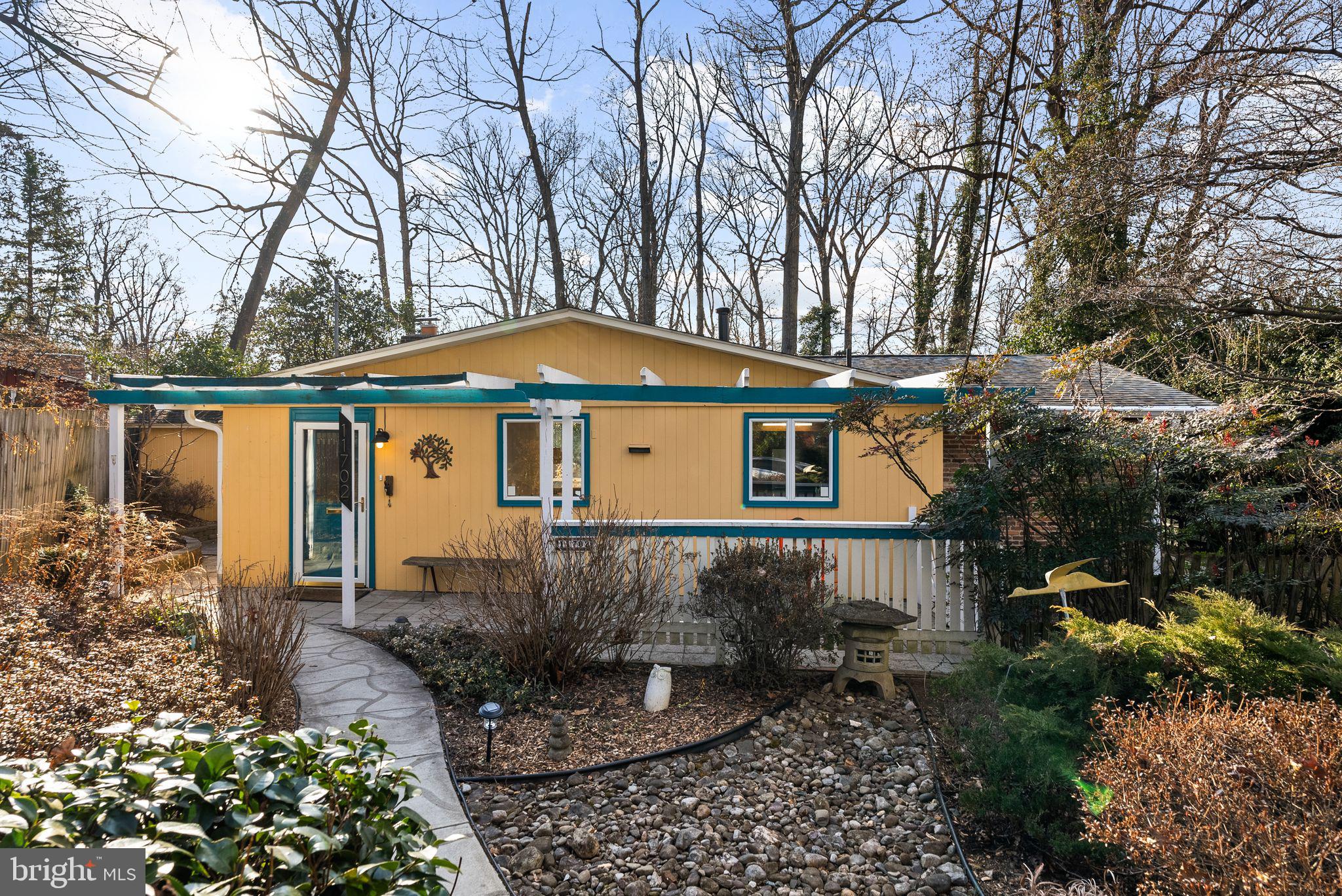 11702 COLLEGE VIEW DRIVE