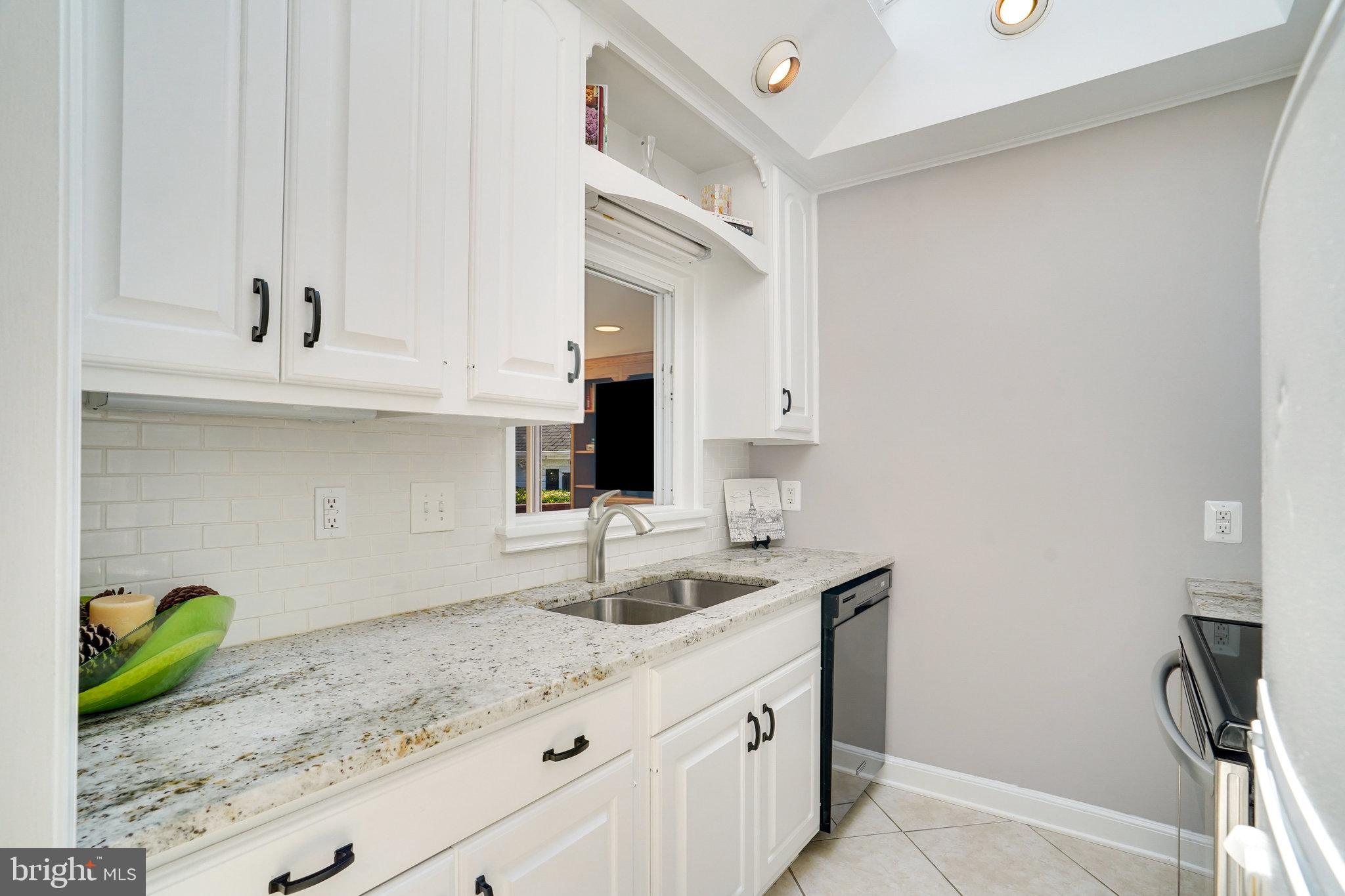 FAIRVIEW - Residential