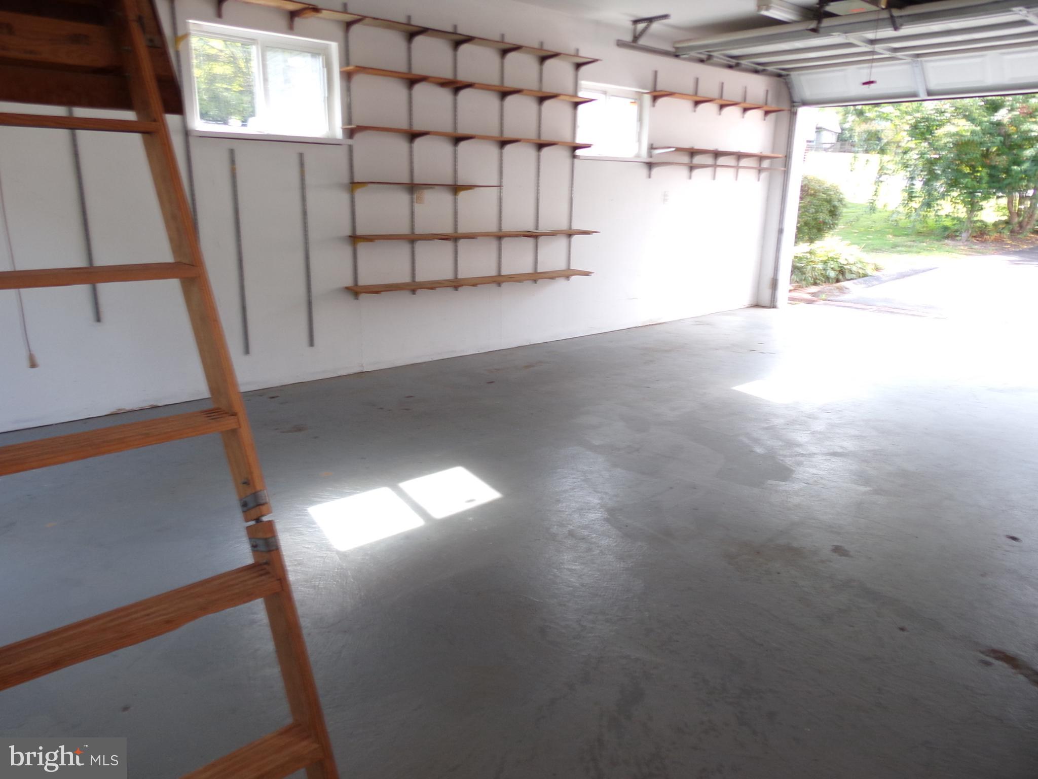 FAIRVIEW - Residential