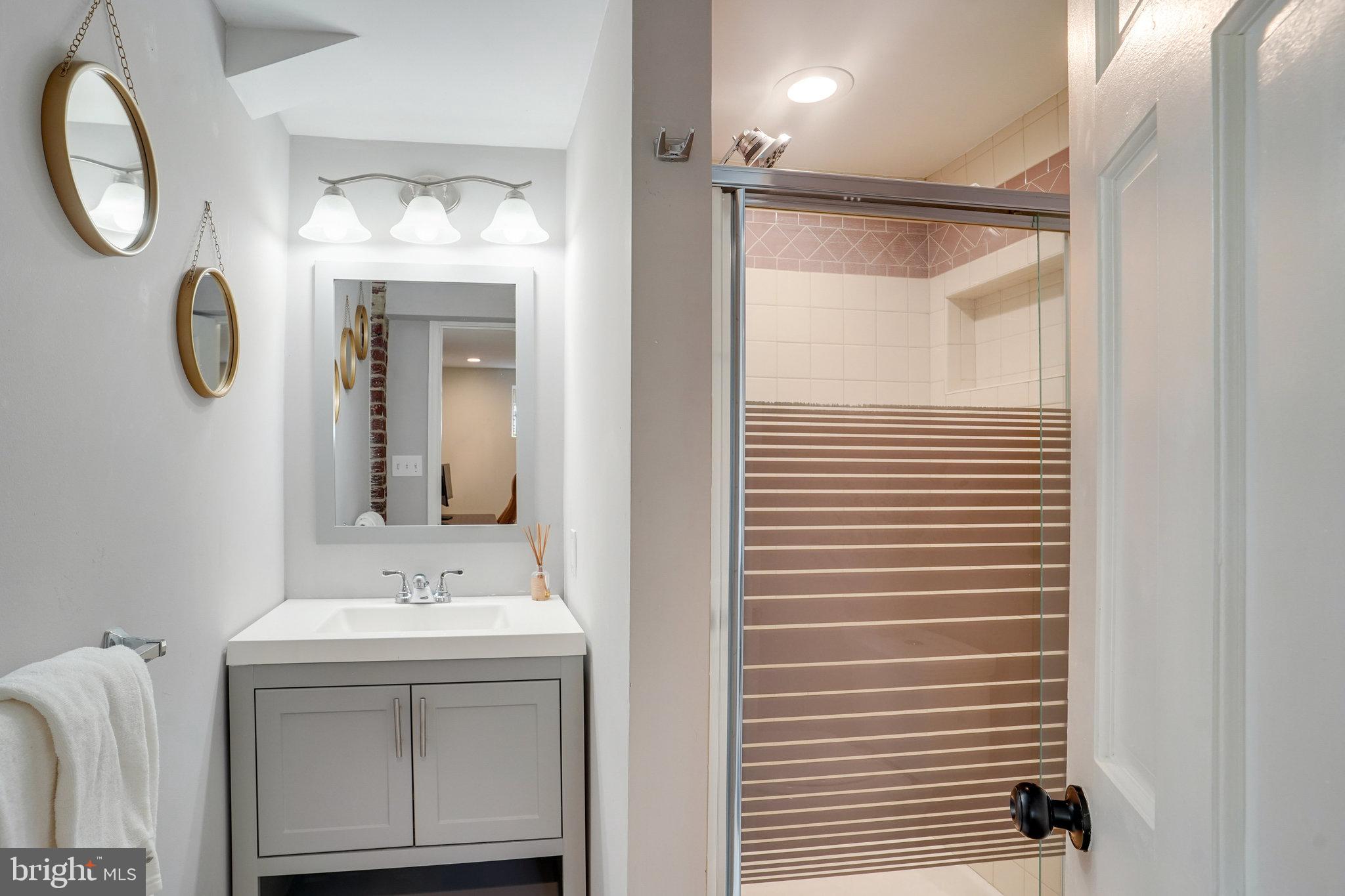 FAIRVIEW - Residential