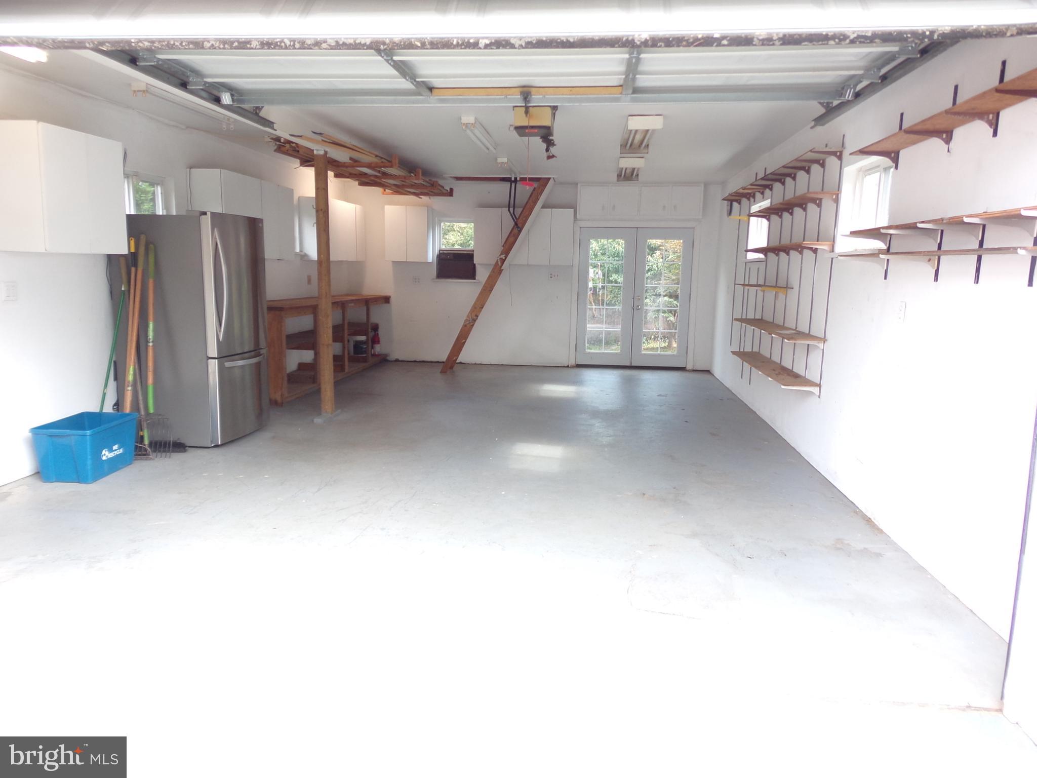 FAIRVIEW - Residential