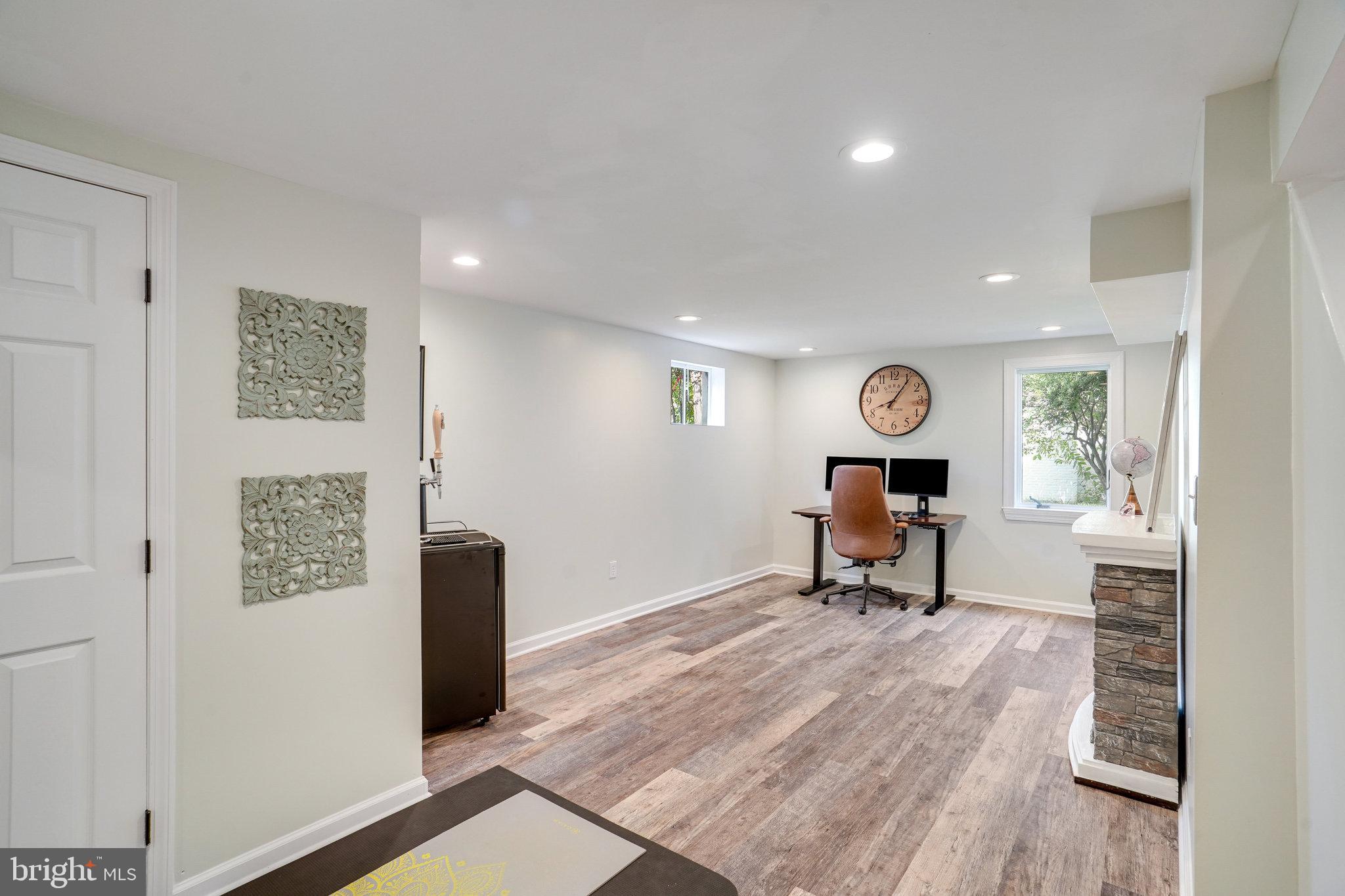 FAIRVIEW - Residential