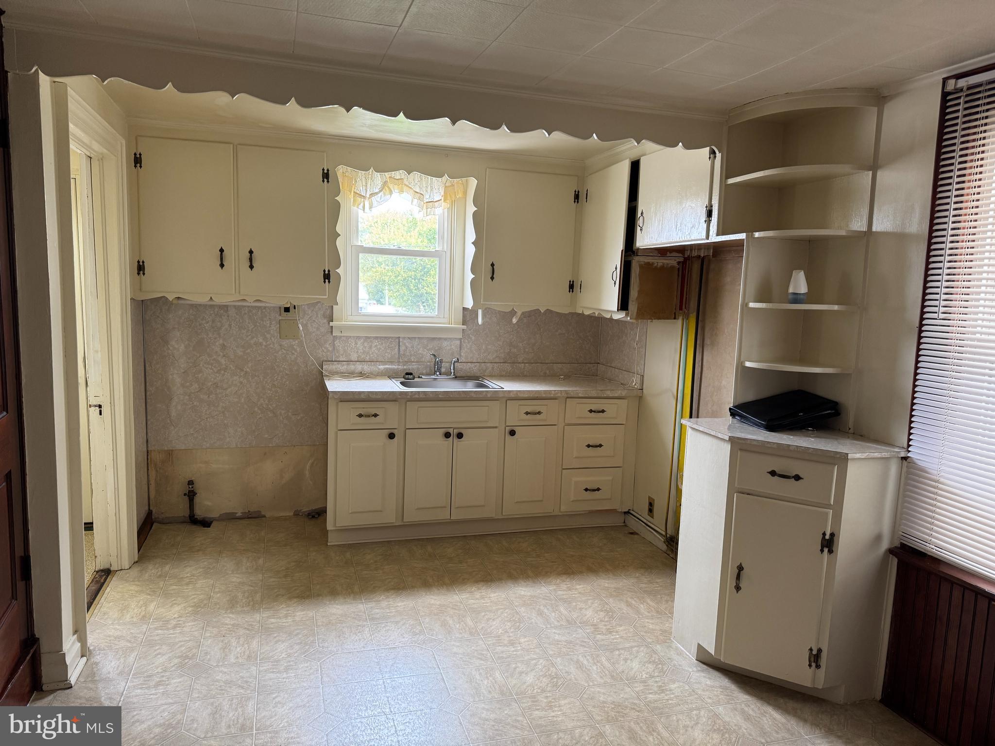 832 BALTIMORE STREET