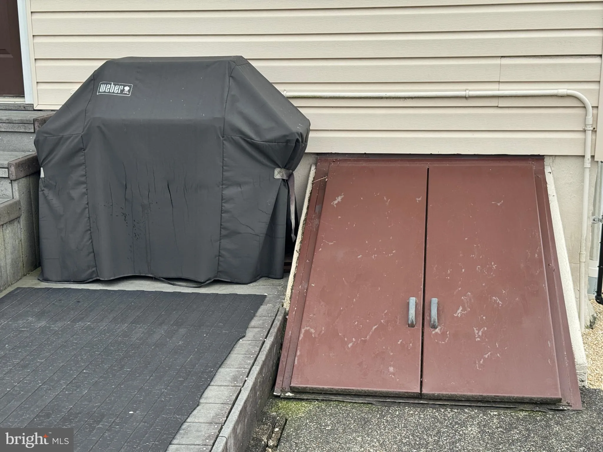 Hanover, Pennsylvania 17331, United States, 4 Bedrooms Bedrooms, ,2 BathroomsBathrooms,Residential,Active,214891