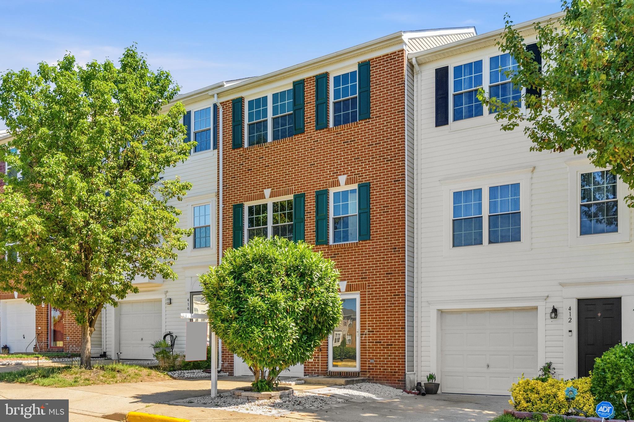414 GINKGO TERRACE NE