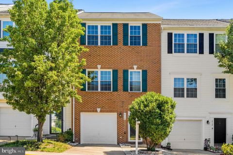 Townhouse For Sale - 414 Ginkgo Terrace<br/> LEESBURG, VA 20176