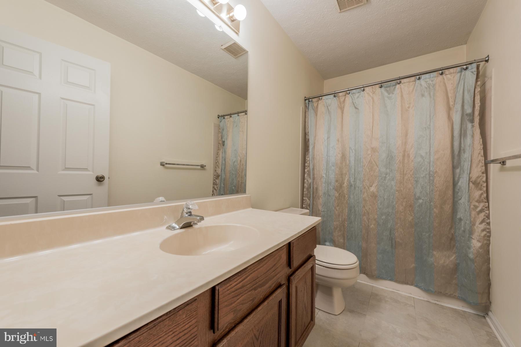 OAK WEST - Residential