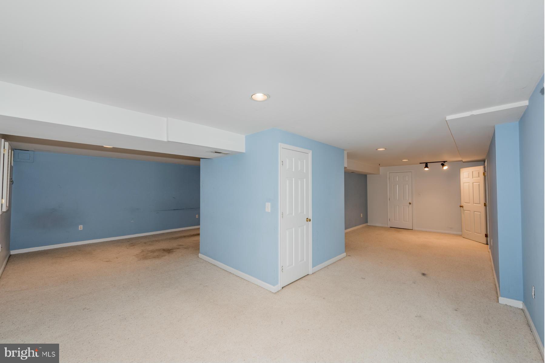 OAK WEST - Residential