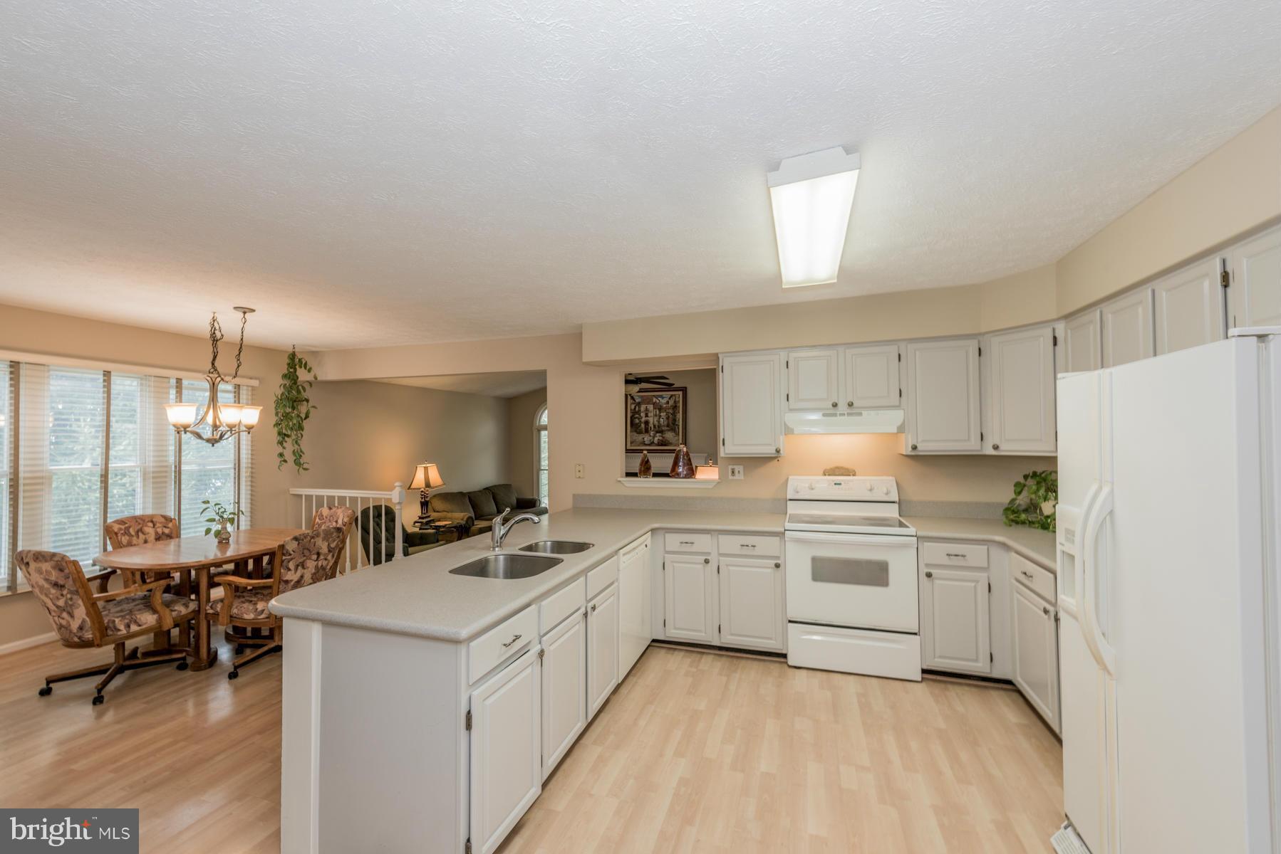 OAK WEST - Residential