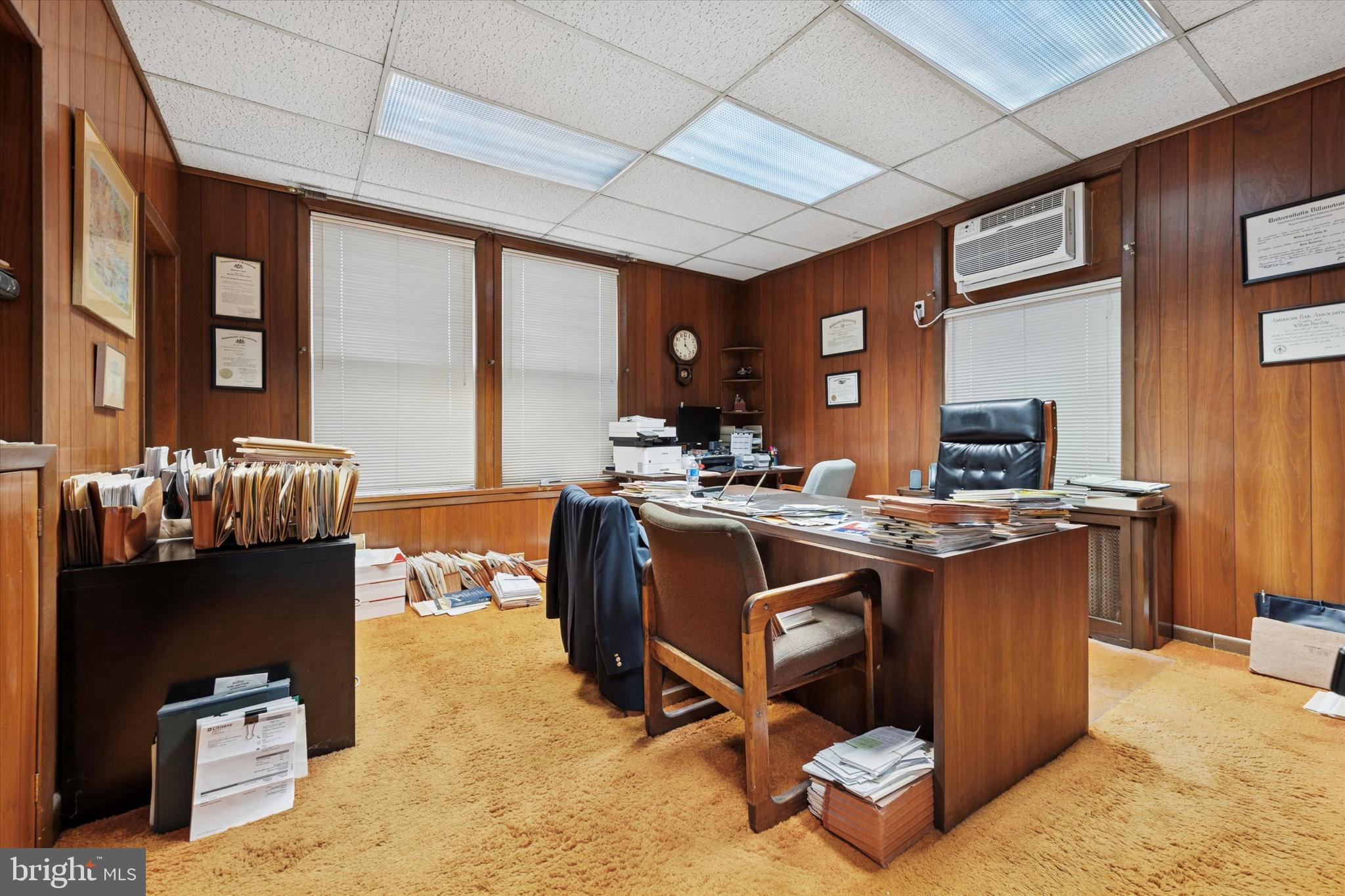 LLANERCH - Commercial Sale