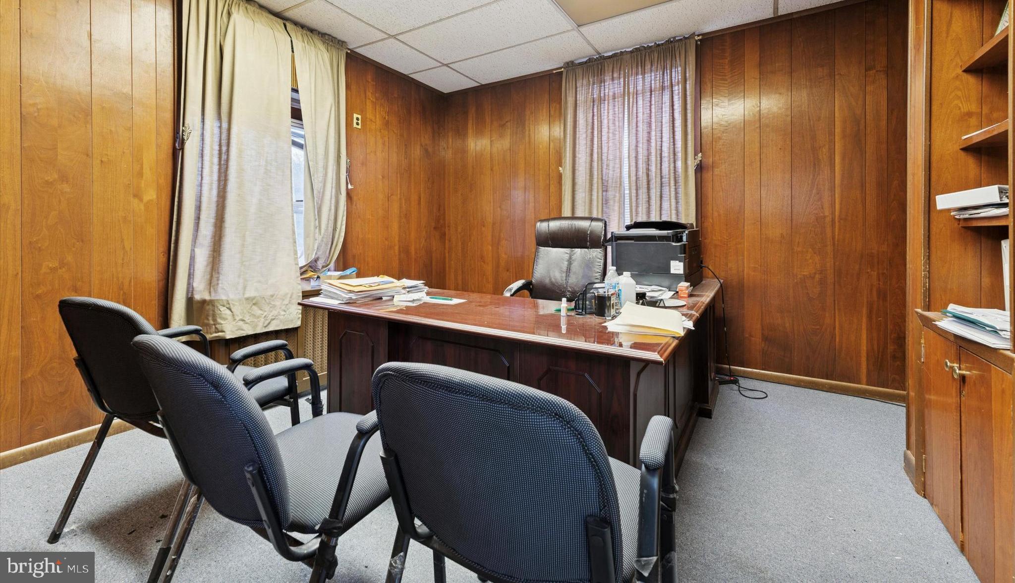 LLANERCH - Commercial Sale