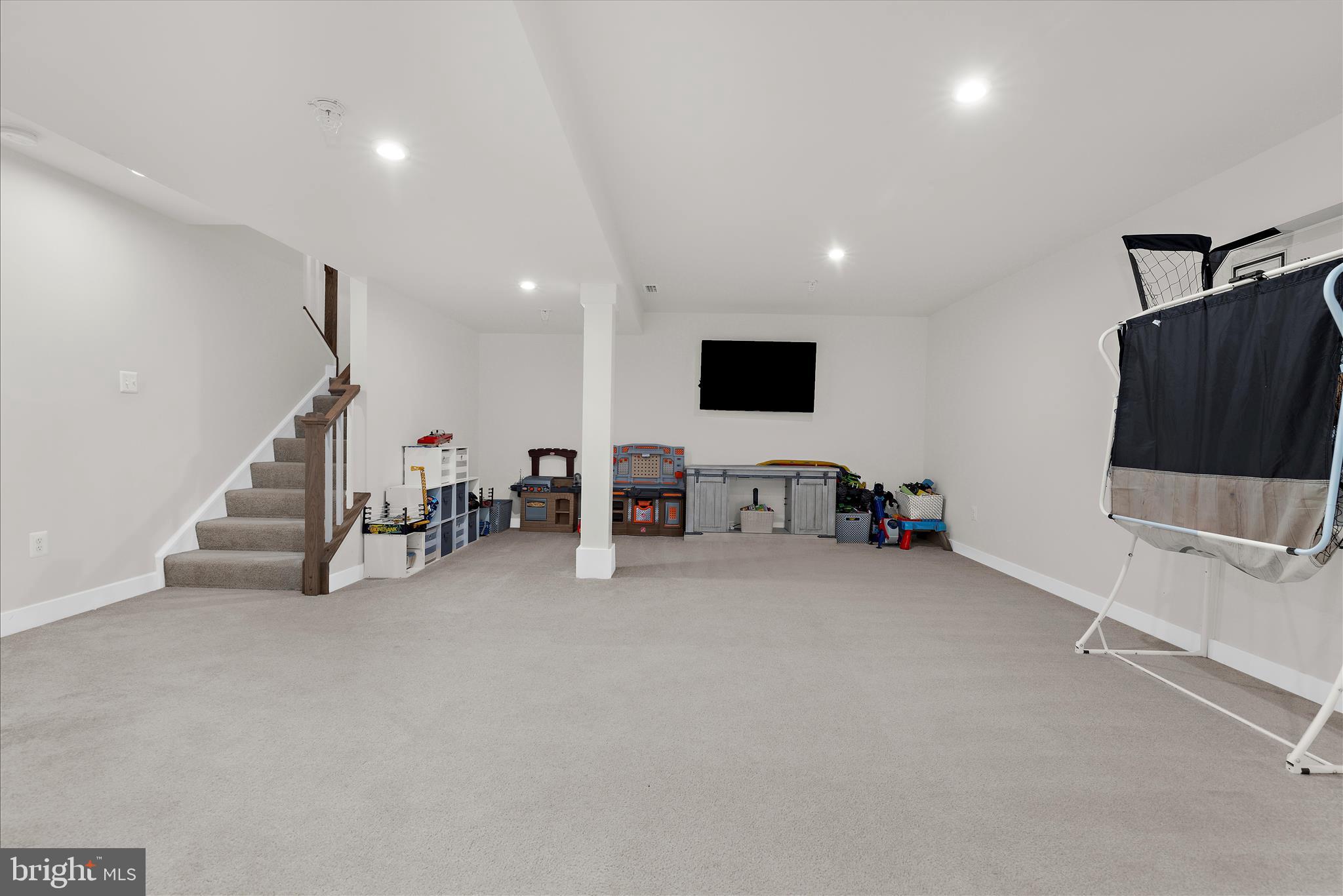 CHURCH HILL HUNT - Residential