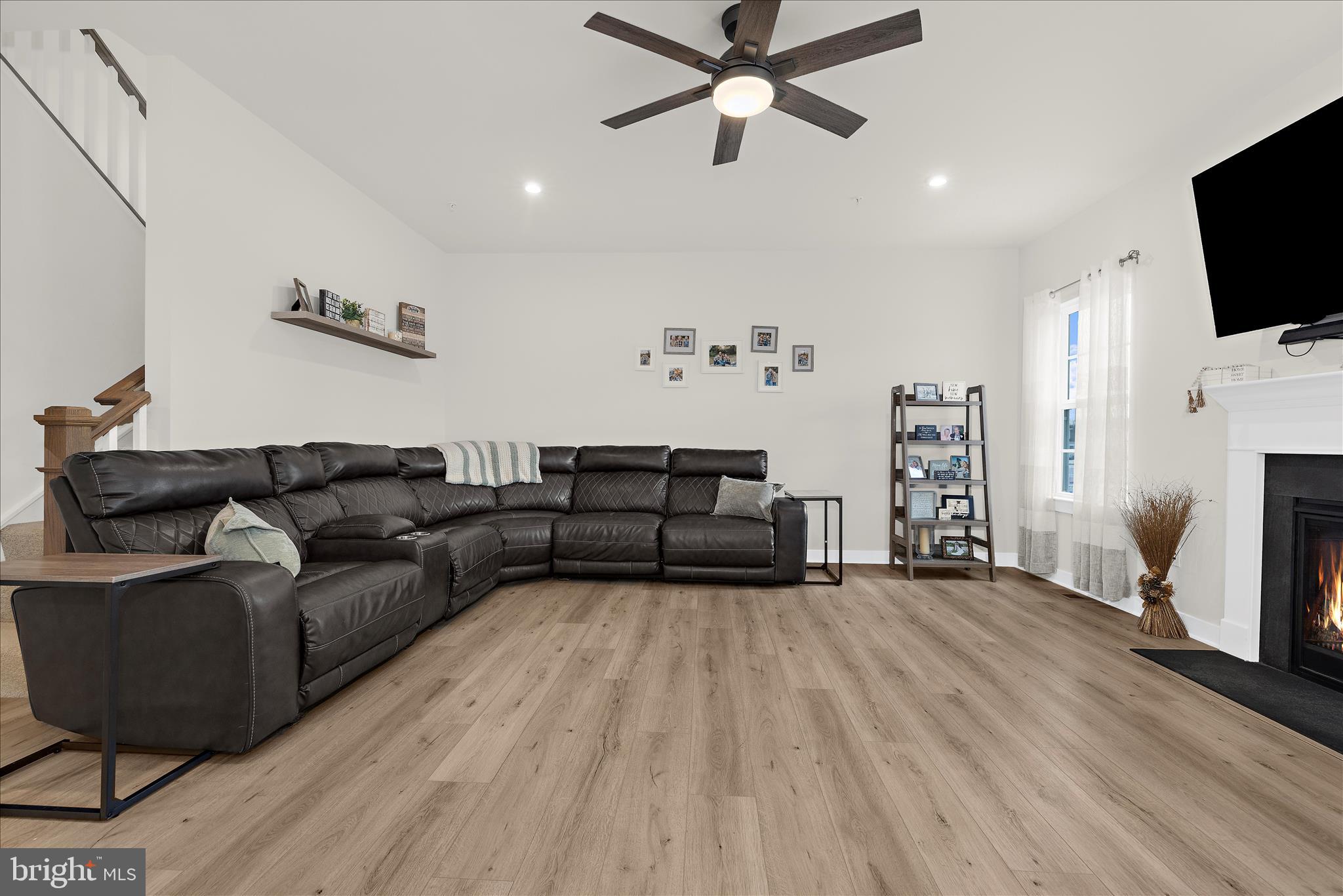 CHURCH HILL HUNT - Residential