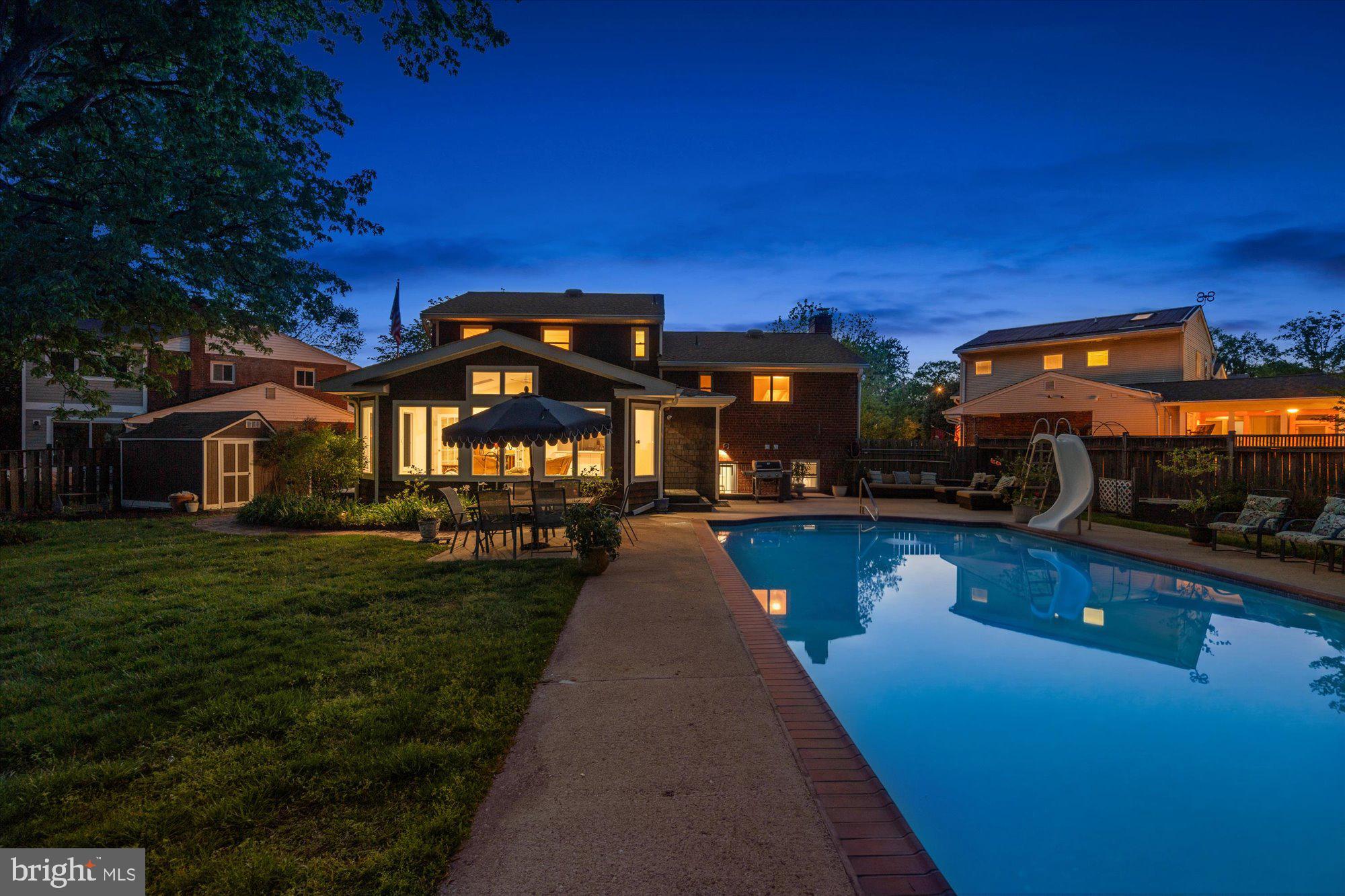 2905 MAPLEWOOD PLACE