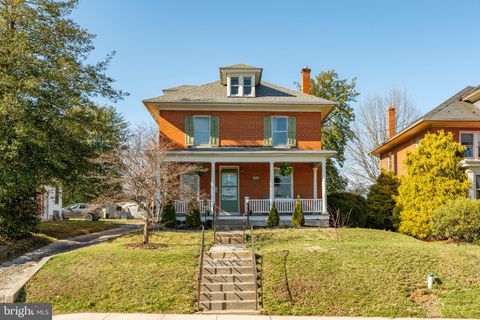 Photo of 61 W Frederick Street, MILLERSVILLE, PA 17551 (MLS # PALA2065914)
