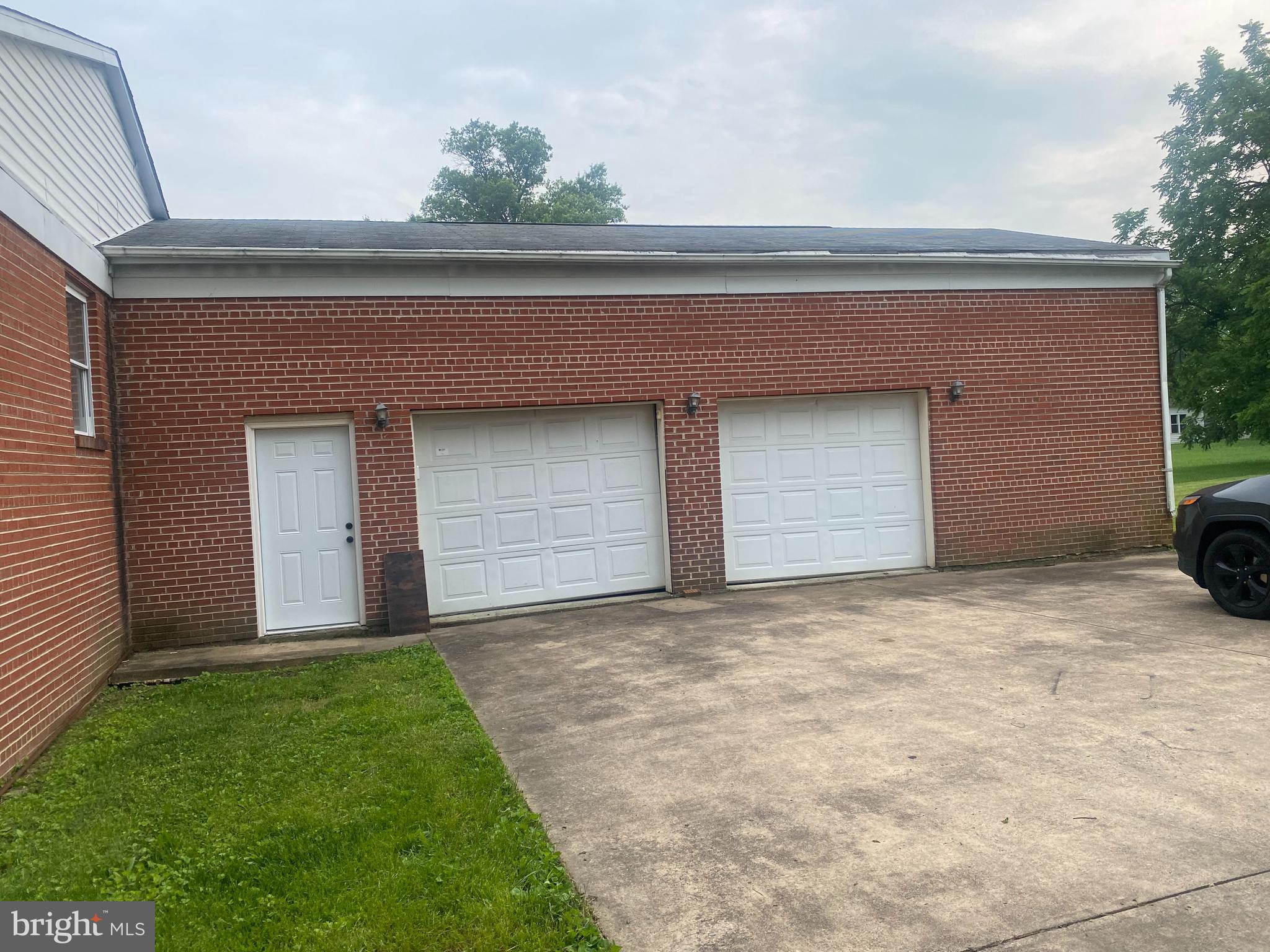 14604 BOWIE ROAD