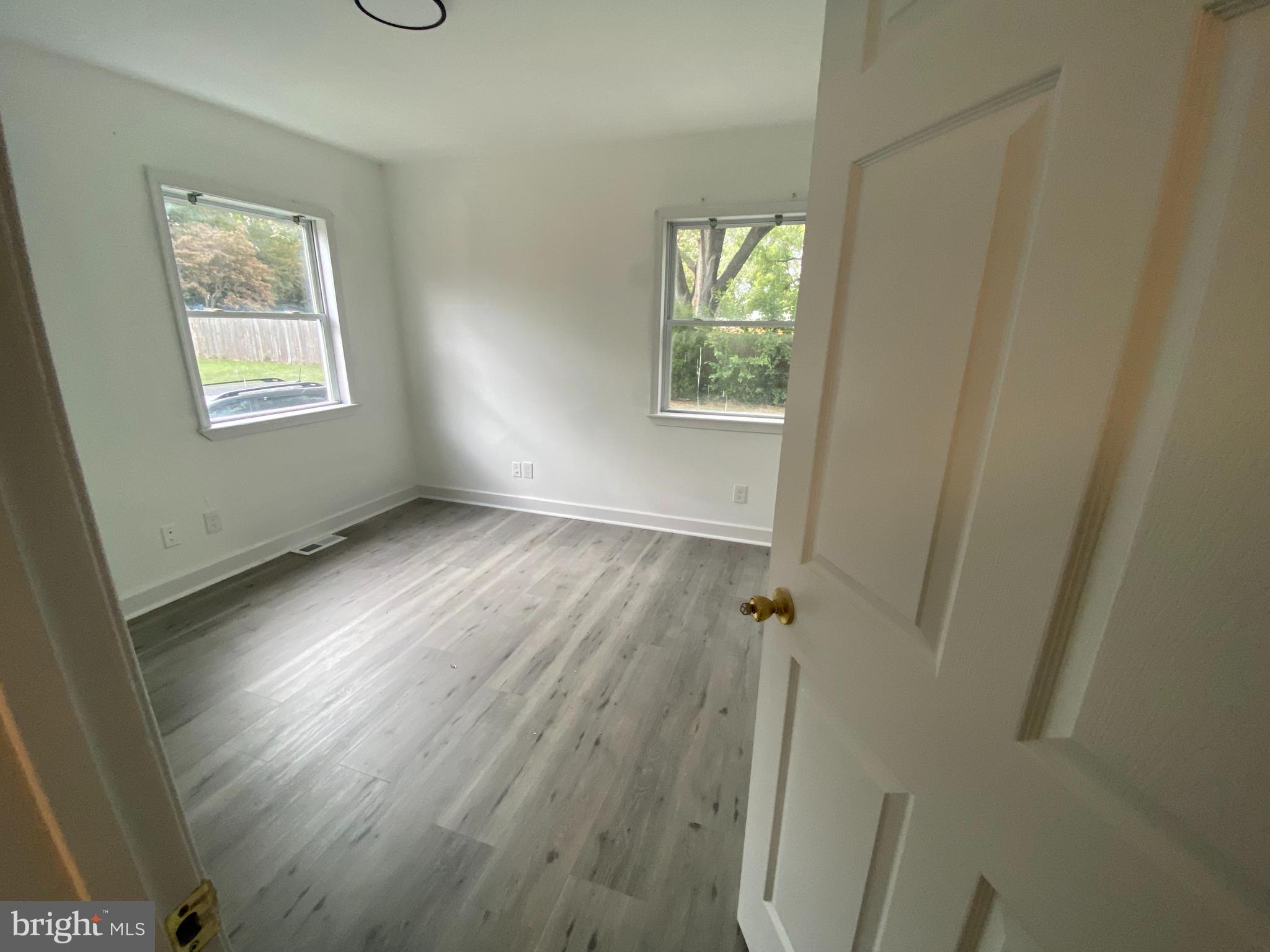 LAUREL - Residential