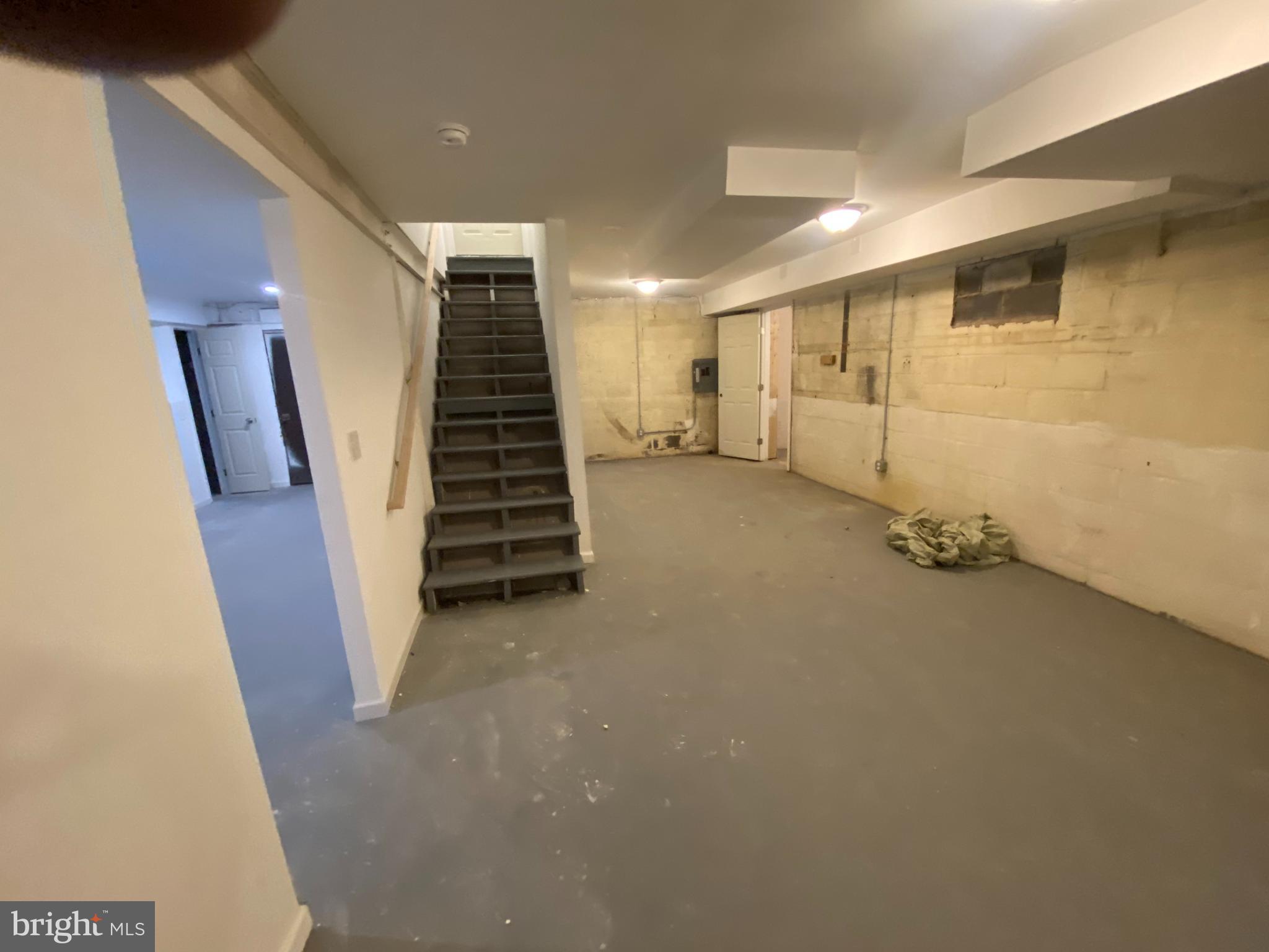 LAUREL - Residential